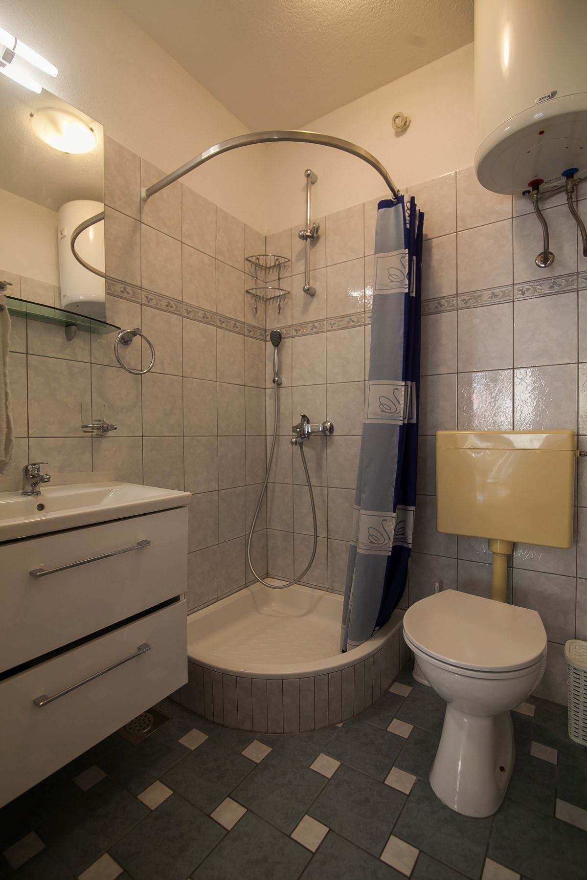 One bedroom apartment with terrace Bol, Brač  A-a