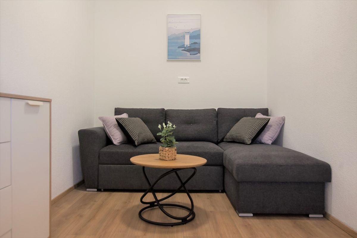 One bedroom apartment with terrace Bol, Brač (A-23848-a) One bedroom apartment with terrace Bol, Brač (A-23848-a)