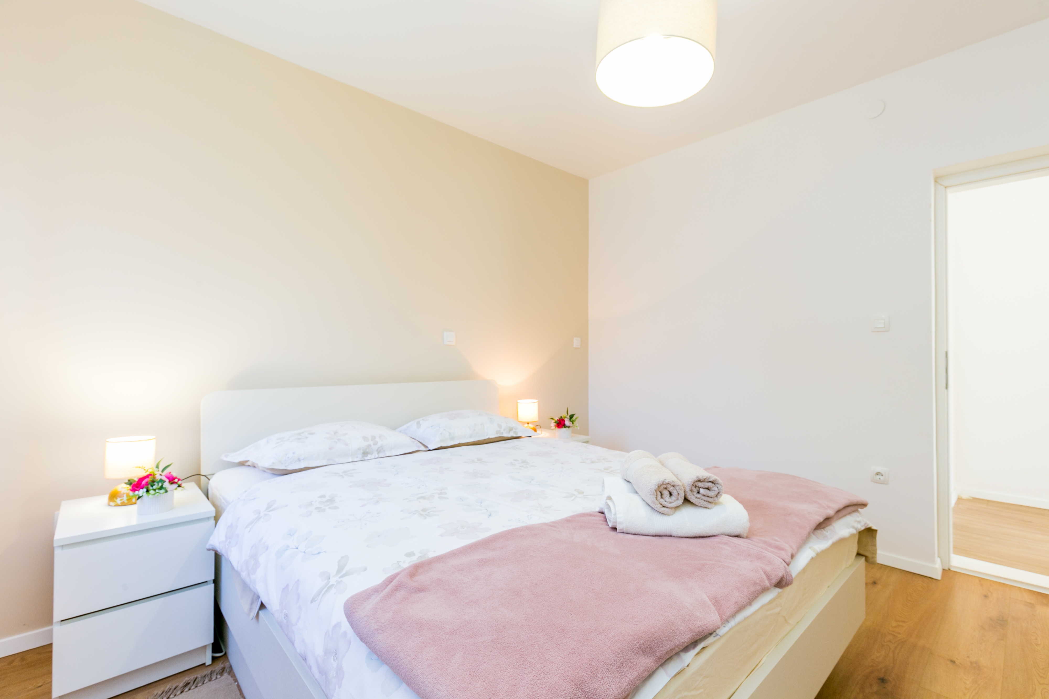 Two bedroom apartment with terrace Trogir  A-a