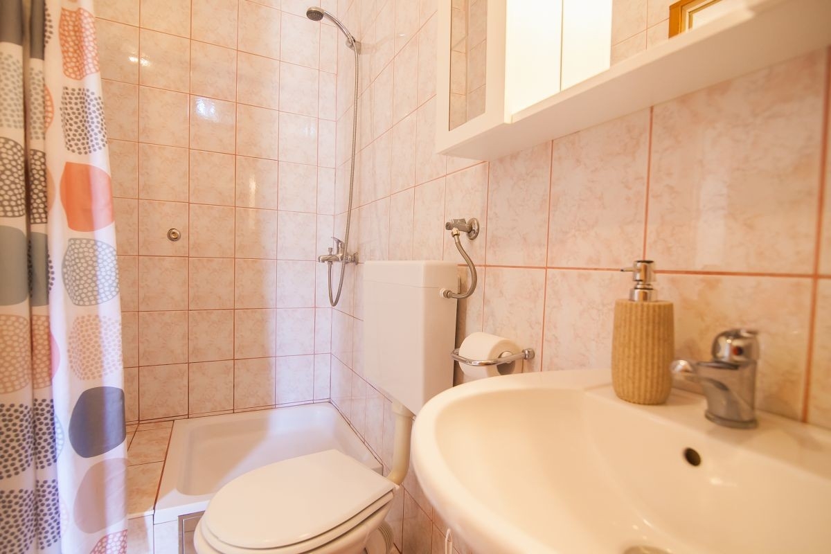 Studio flat with terrace and sea view Bol, Brač  AS-a