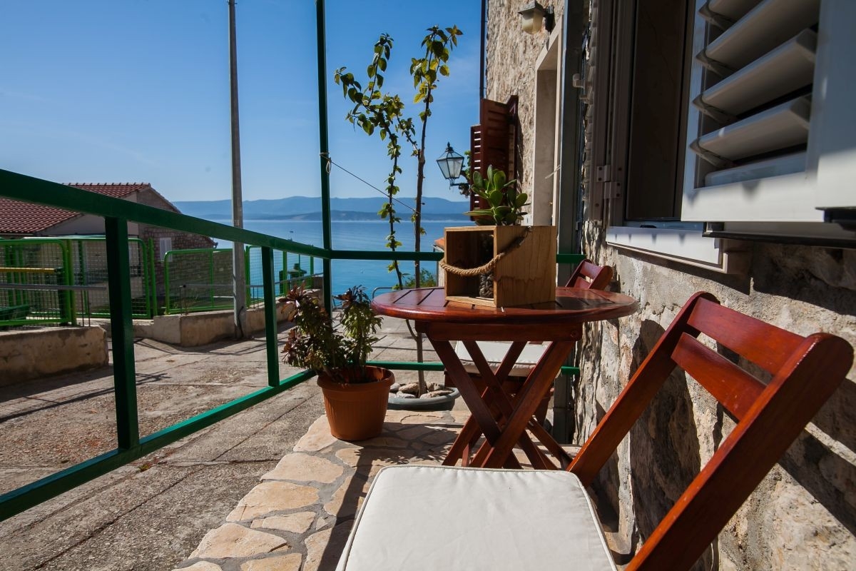 Studio flat with terrace and sea view Bol, Brač  AS-a
