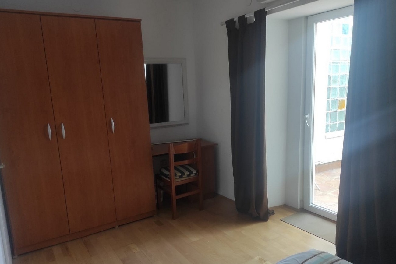 Comfortable and spacious apartment with terrace and sea view Vodice  A-a