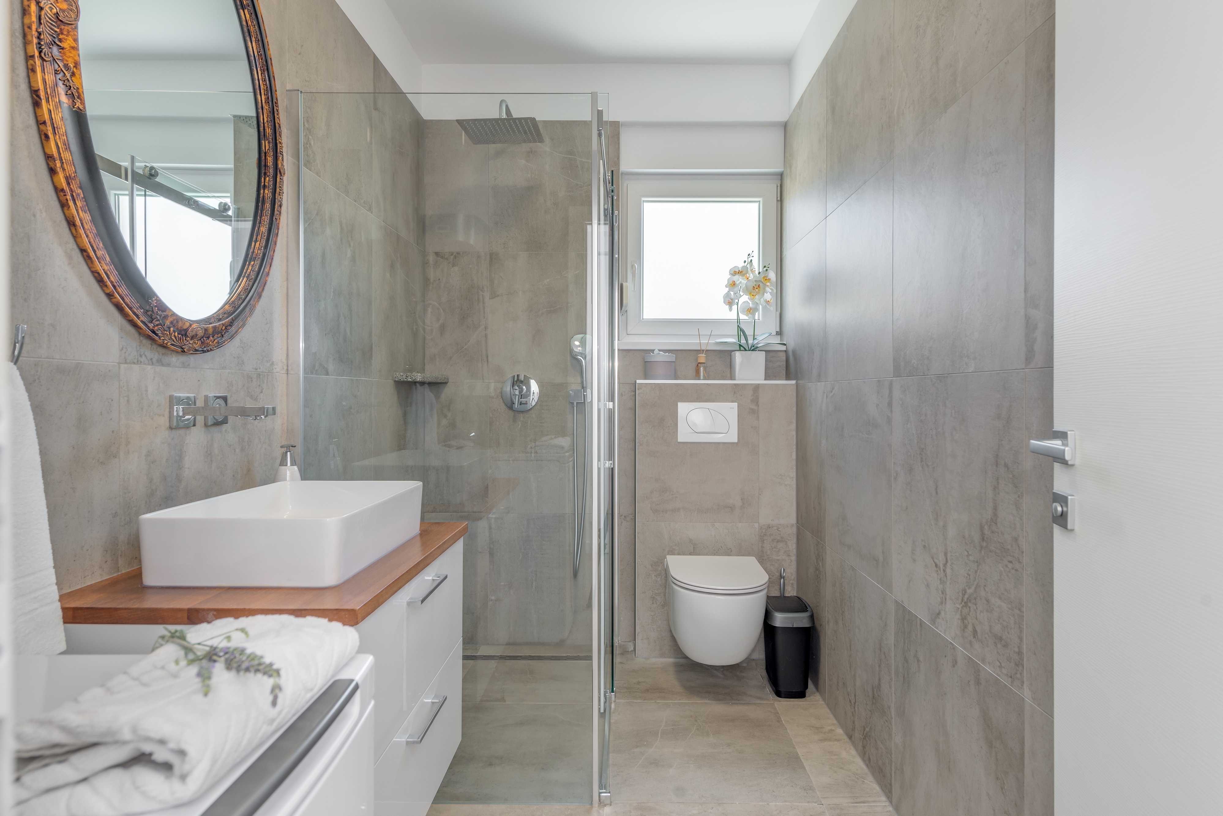 Two bedroom apartment with terrace Trogir  A-a