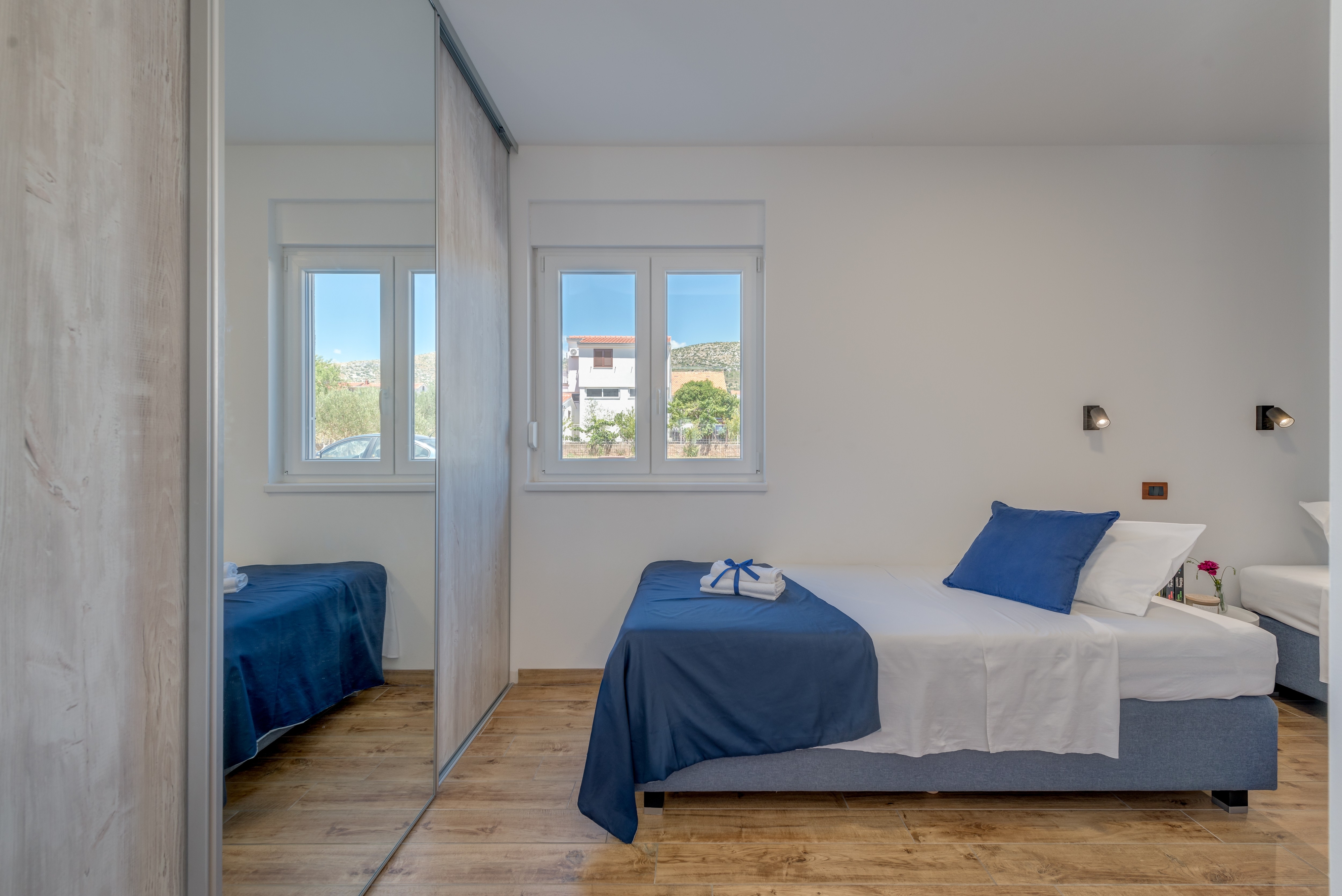 Two bedroom apartment with terrace Trogir  A-a