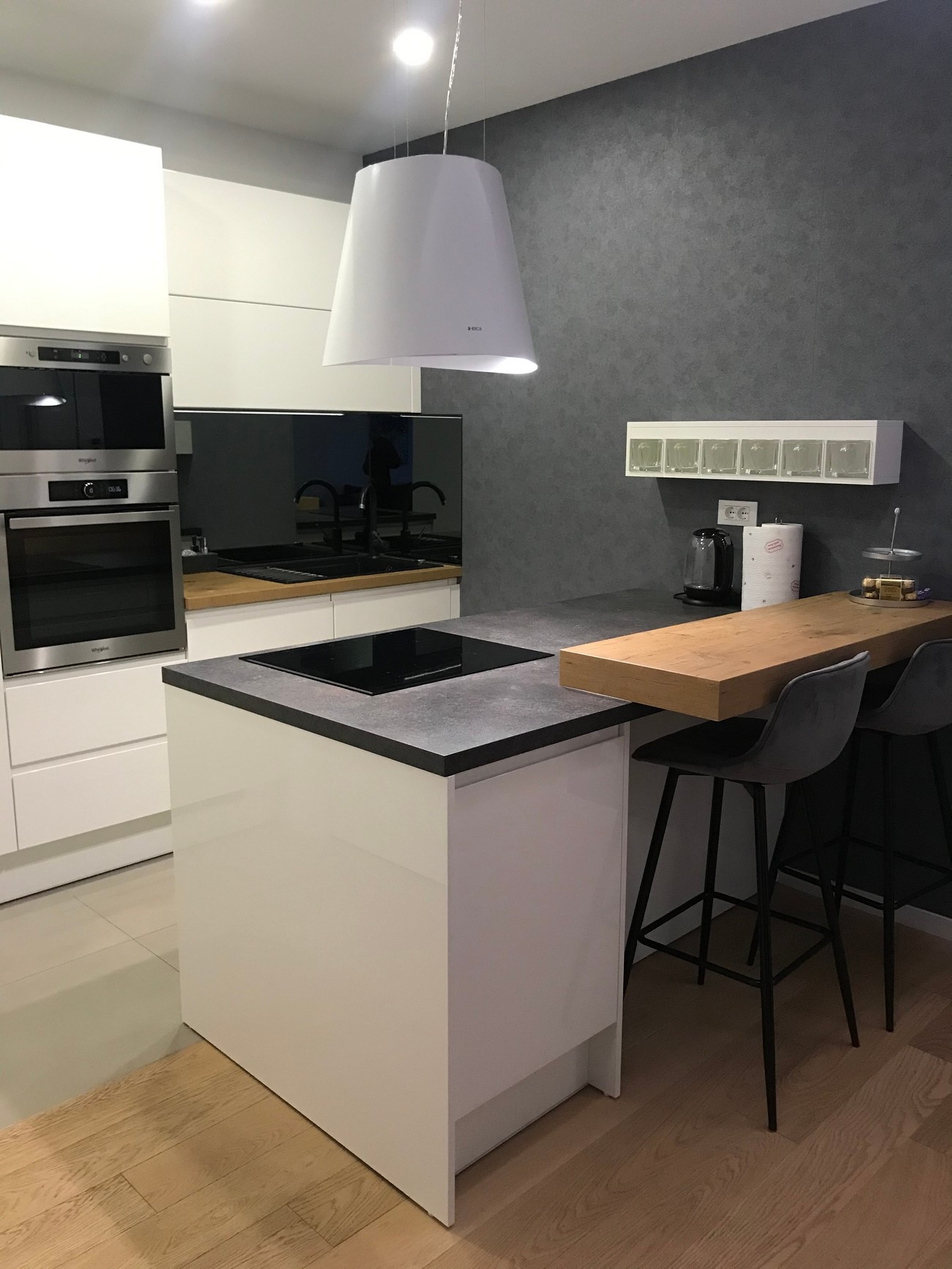 One bedroom apartment with balcony and sea view Split  A-a
