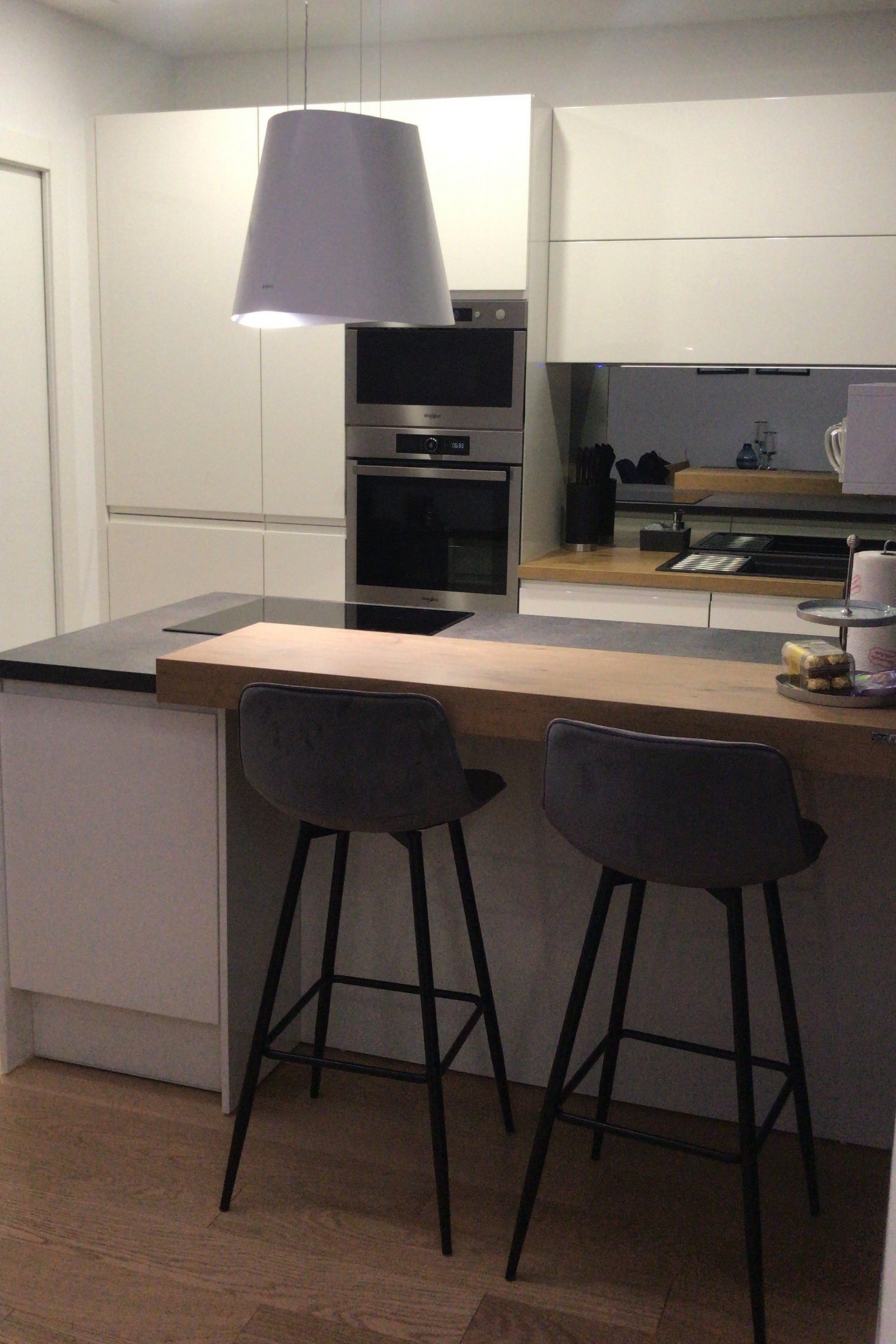 One bedroom apartment with balcony and sea view Split  A-a