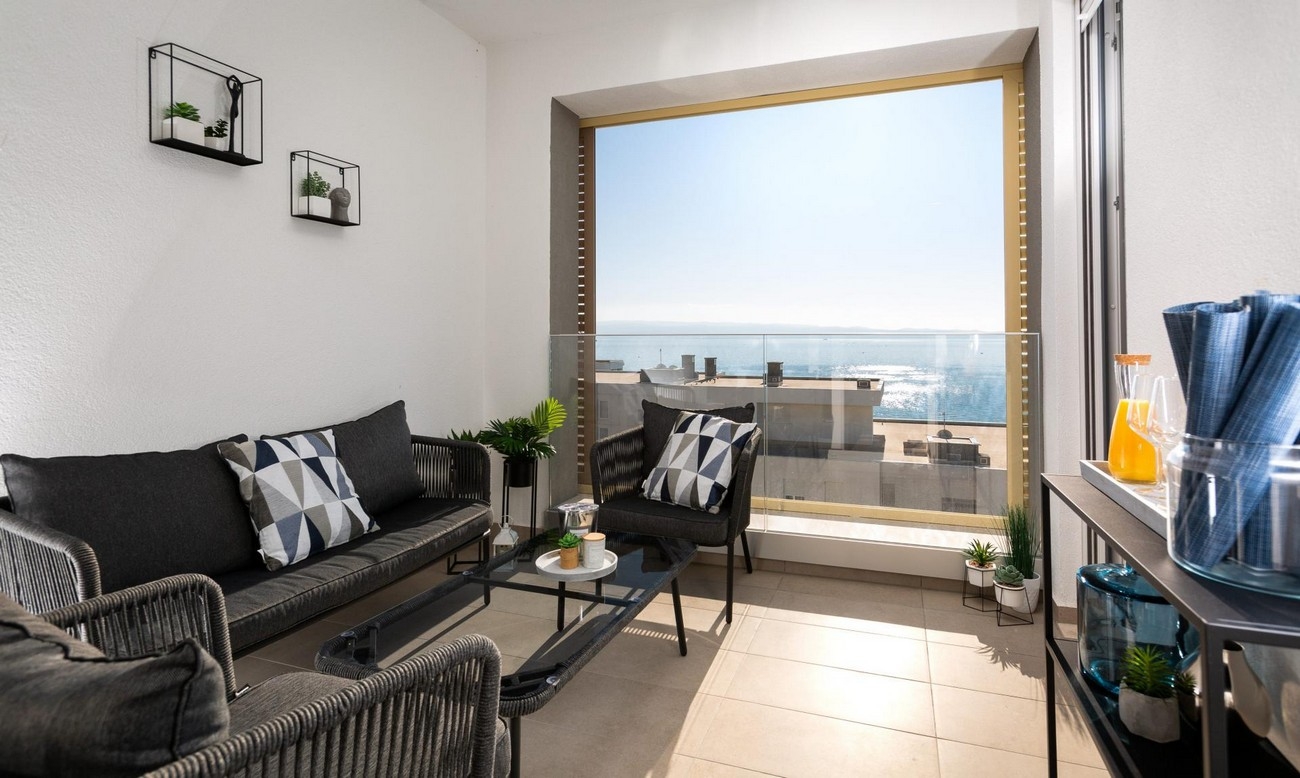 One bedroom apartment with balcony and sea view Split  A-a