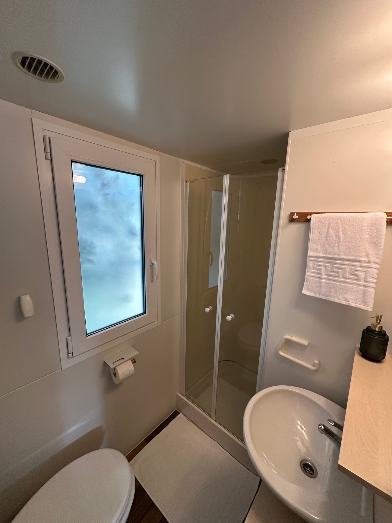 Two bedroom apartment with terrace Pakoštane, Biograd  A-a