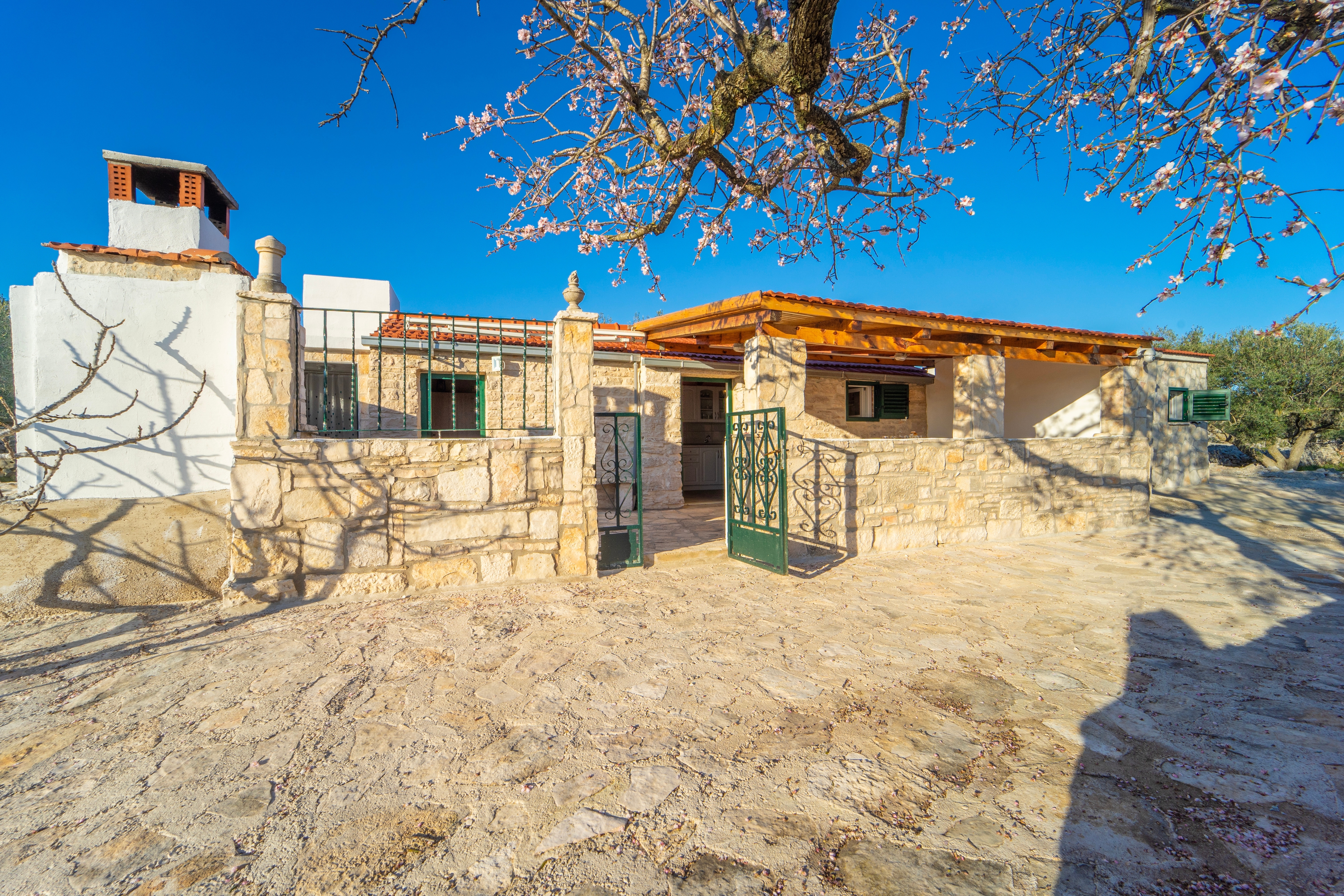 Two bedroom house with terrace Cove Pelegrin, Korčula (K-23866) Two bedroom house with terrace Cove Pelegrin, Korčula (K-23866)