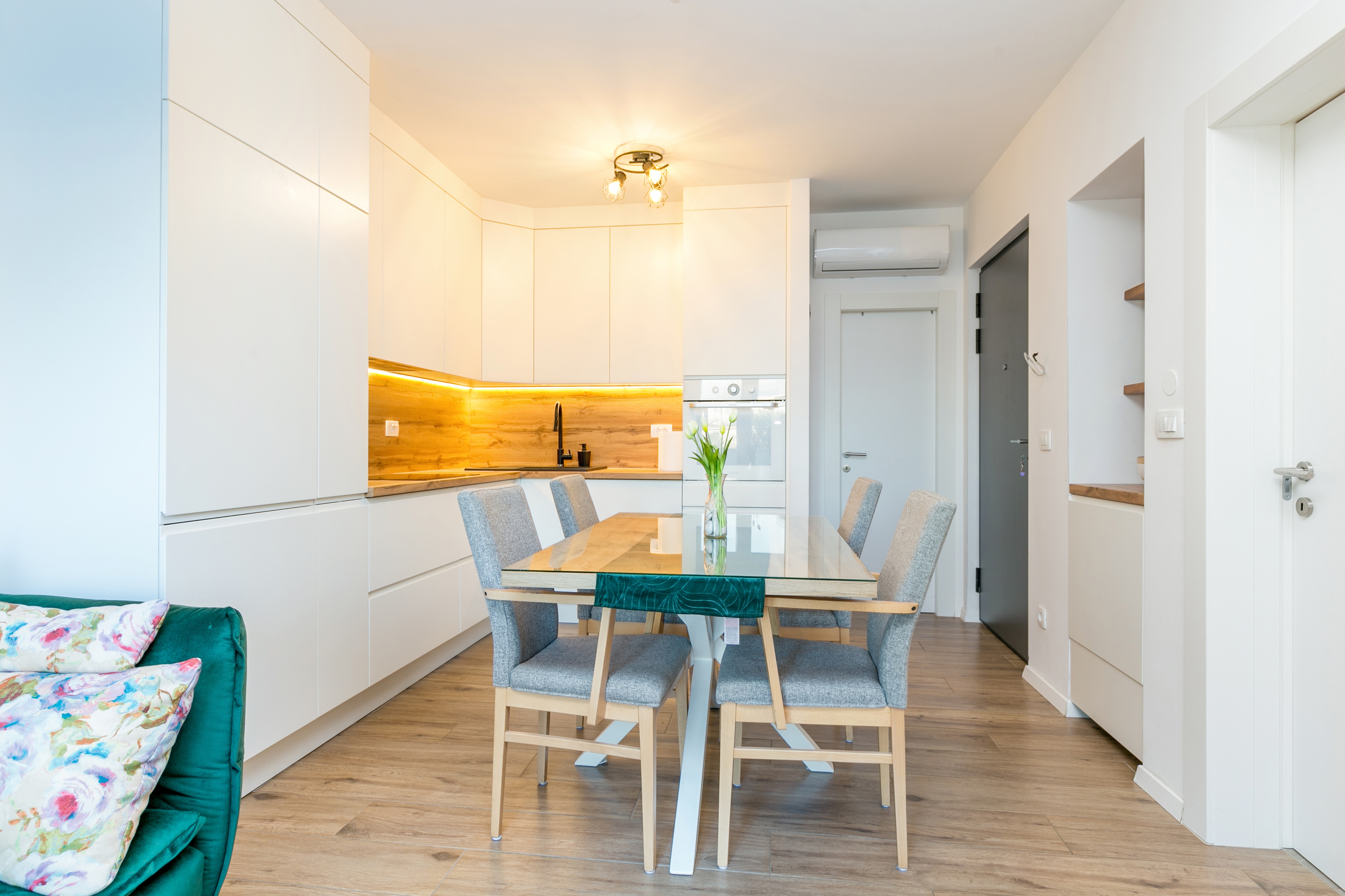 One bedroom apartment with terrace Kaštel Sućurac, Kaštela  A-a