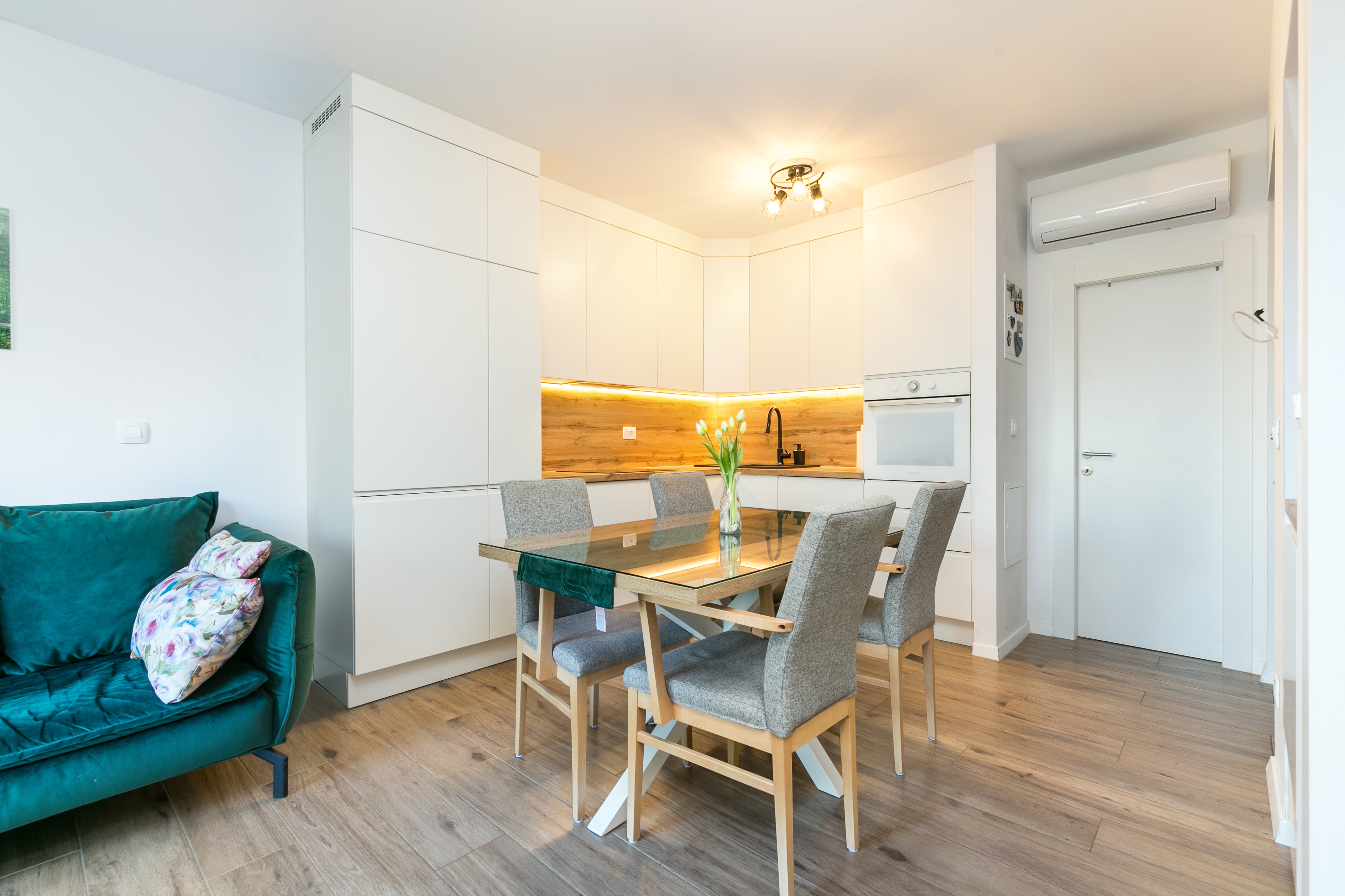 One bedroom apartment with terrace Kaštel Sućurac, Kaštela  A-a