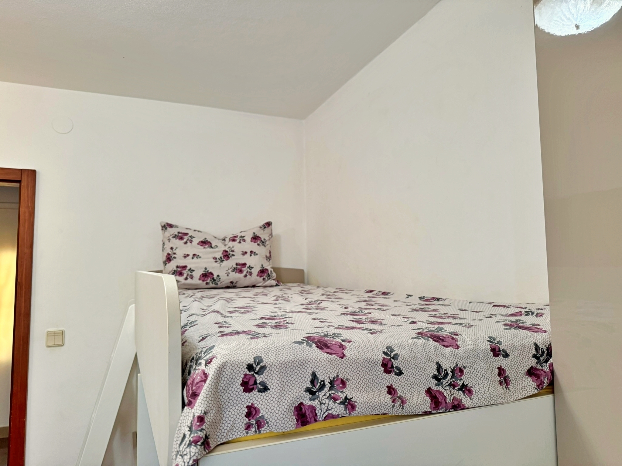 Two bedroom apartment with terrace and sea view Malinska, Krk  A-b