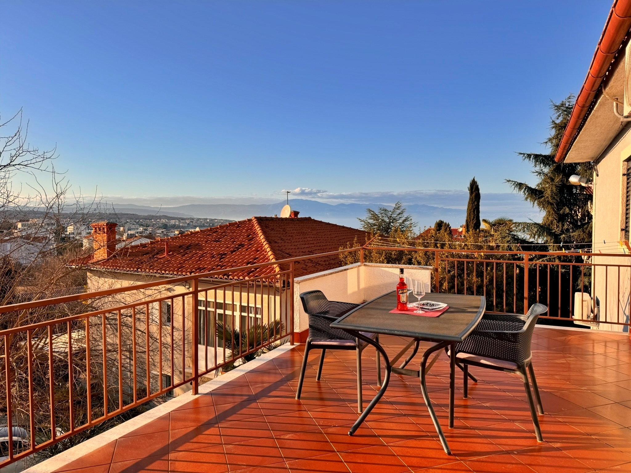 Two bedroom apartment with terrace and sea view Malinska, Krk  A-b