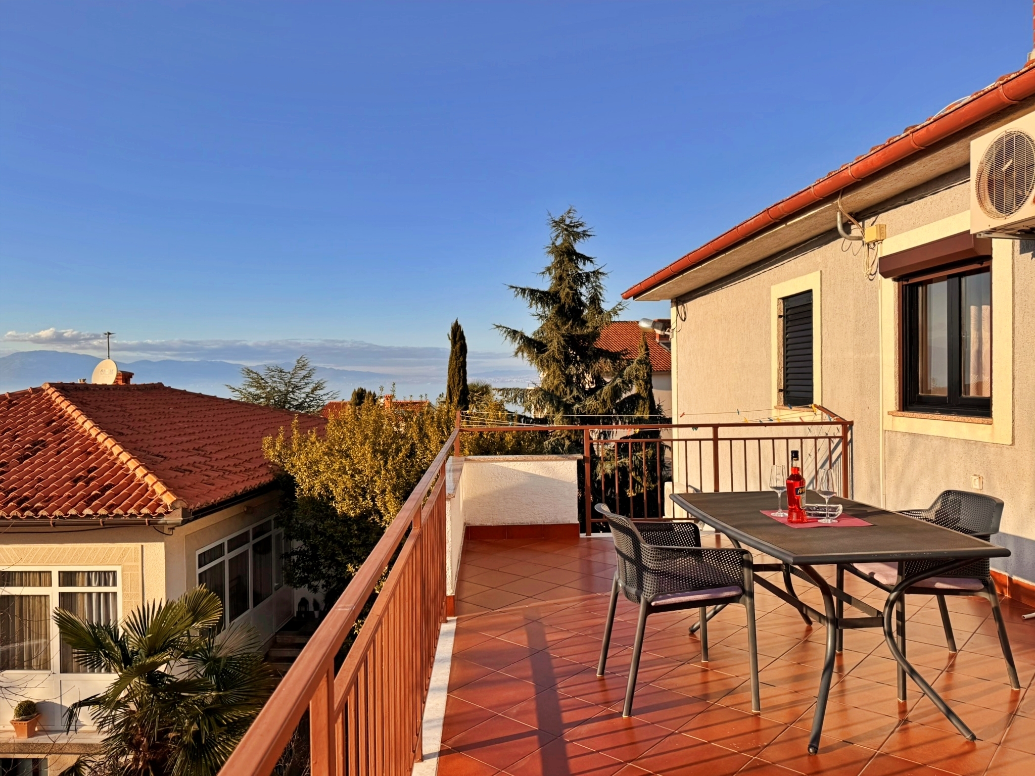 Two bedroom apartment with terrace and sea view Malinska, Krk  A-b