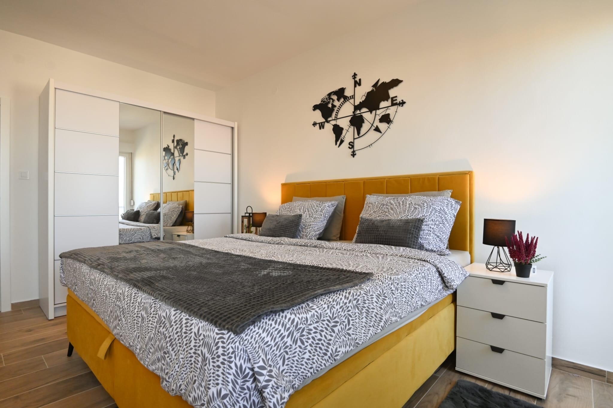 Two bedroom apartment with balcony and sea view Zadar  A-a
