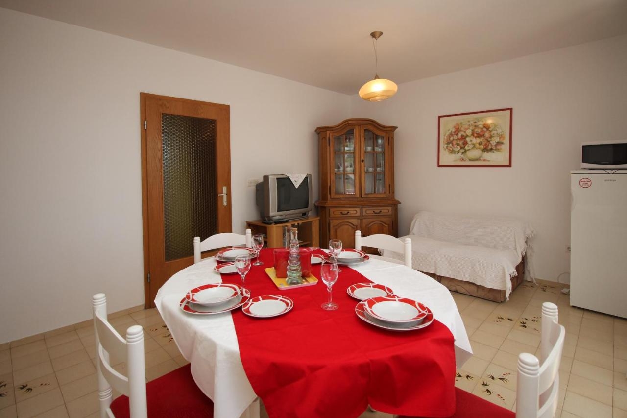 Two bedroom apartment with terrace Punat, Krk (A-23877-a) Two bedroom apartment with terrace Punat, Krk (A-23877-a)