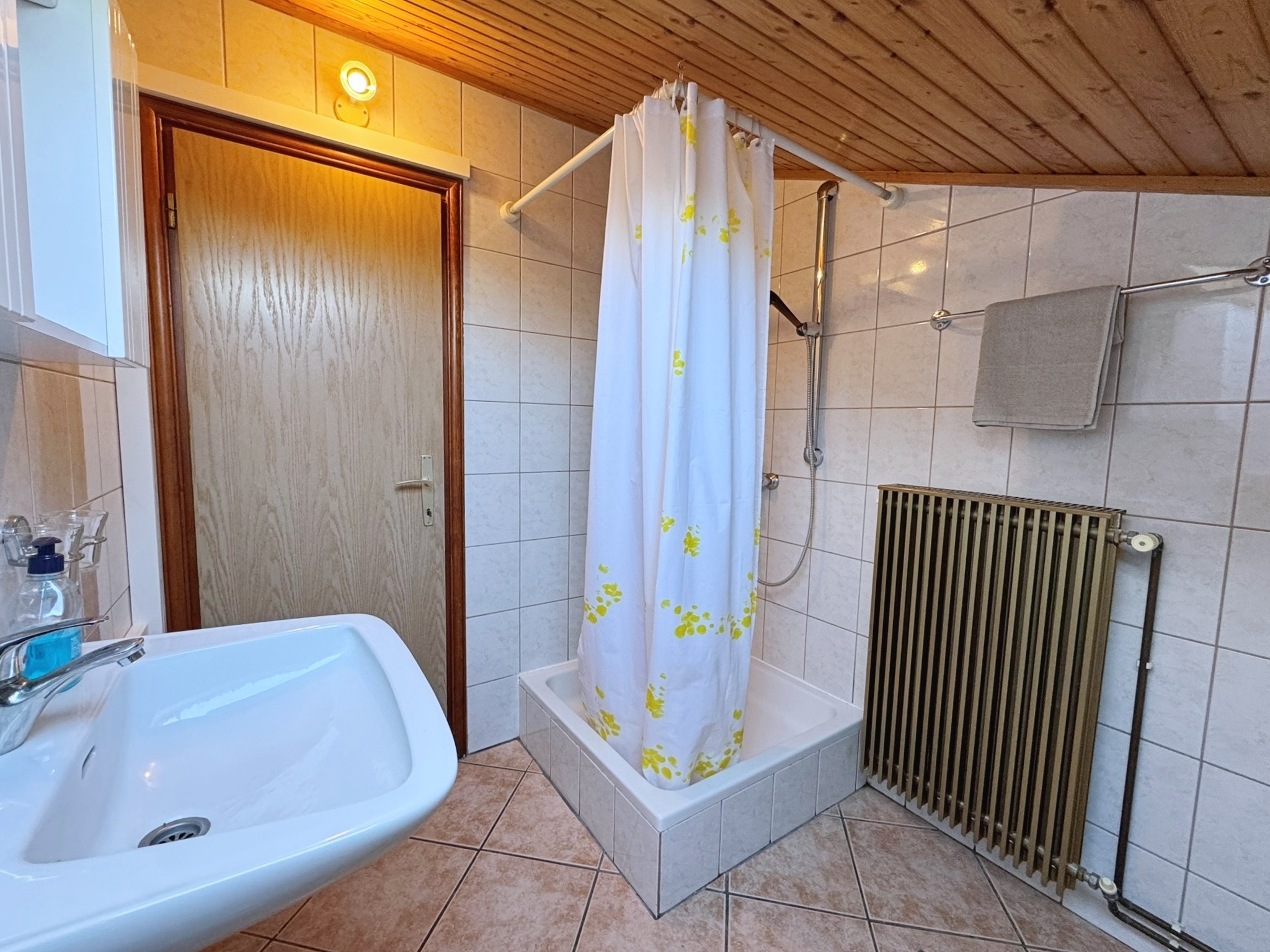 Two bedroom apartment with balcony and sea view Malinska, Krk  A-c