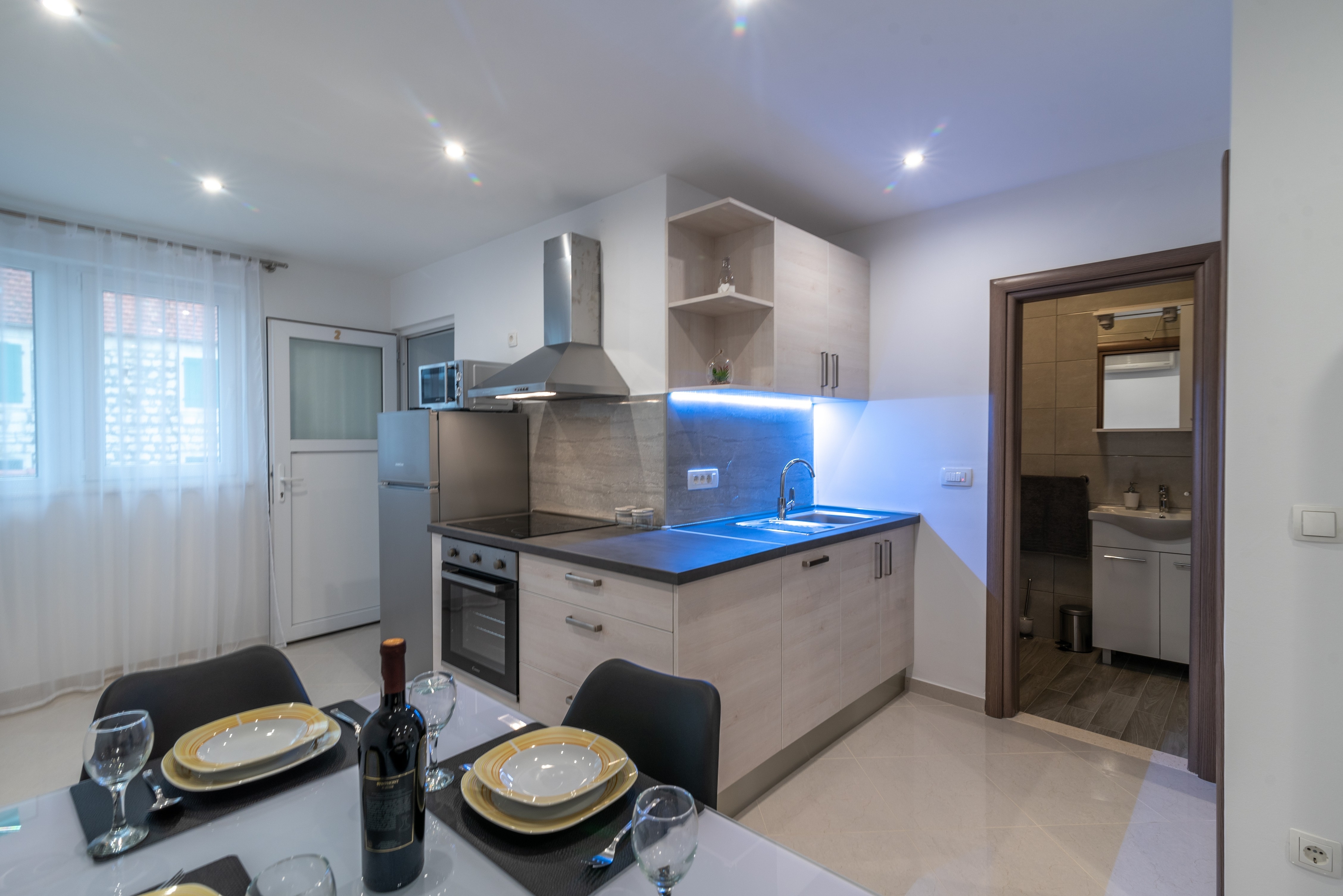 One bedroom apartment with balcony and sea view Seget Vranjica, Trogir  A-b
