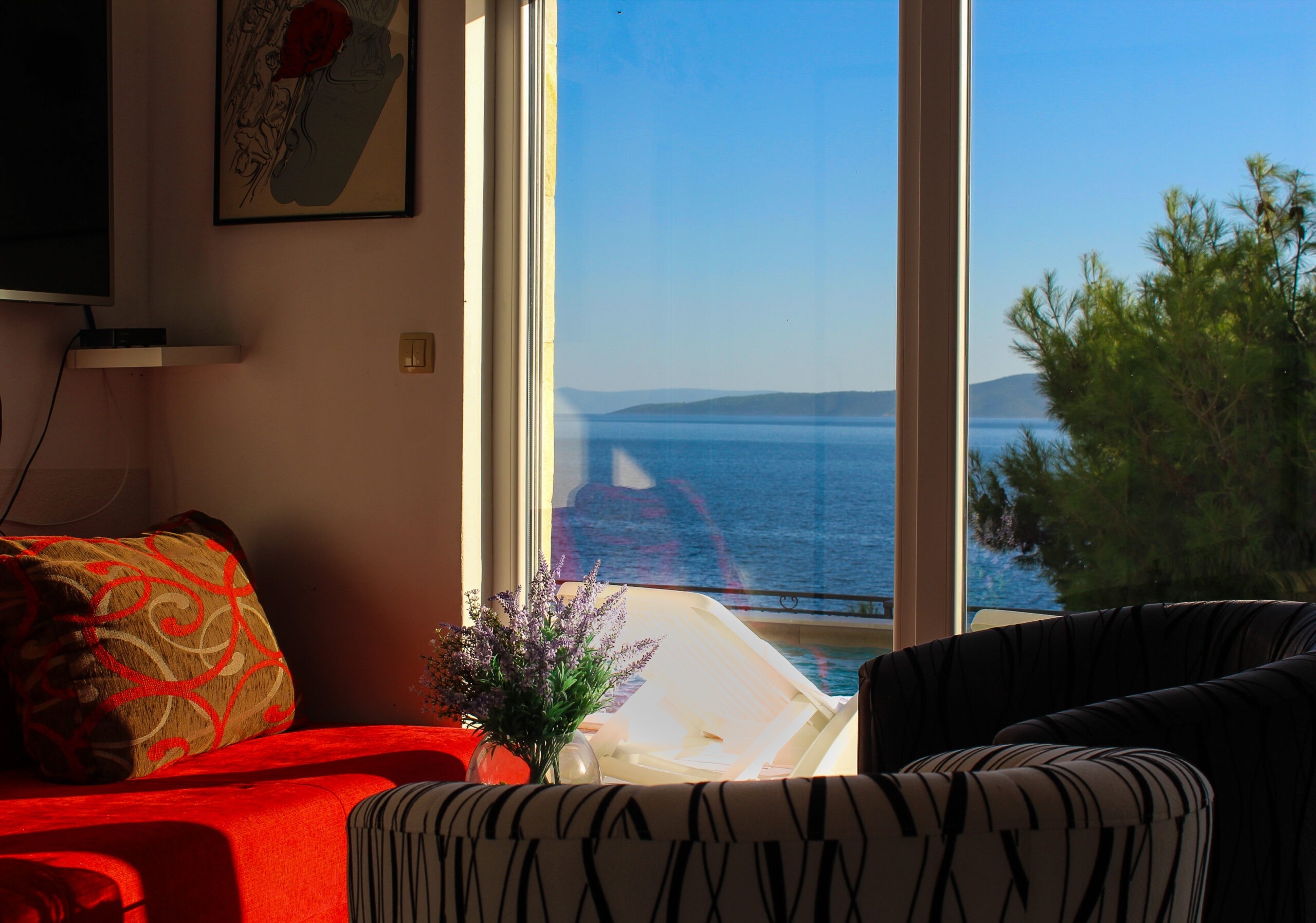 Two bedroom apartment near beach Pisak, Omiš  A-a
