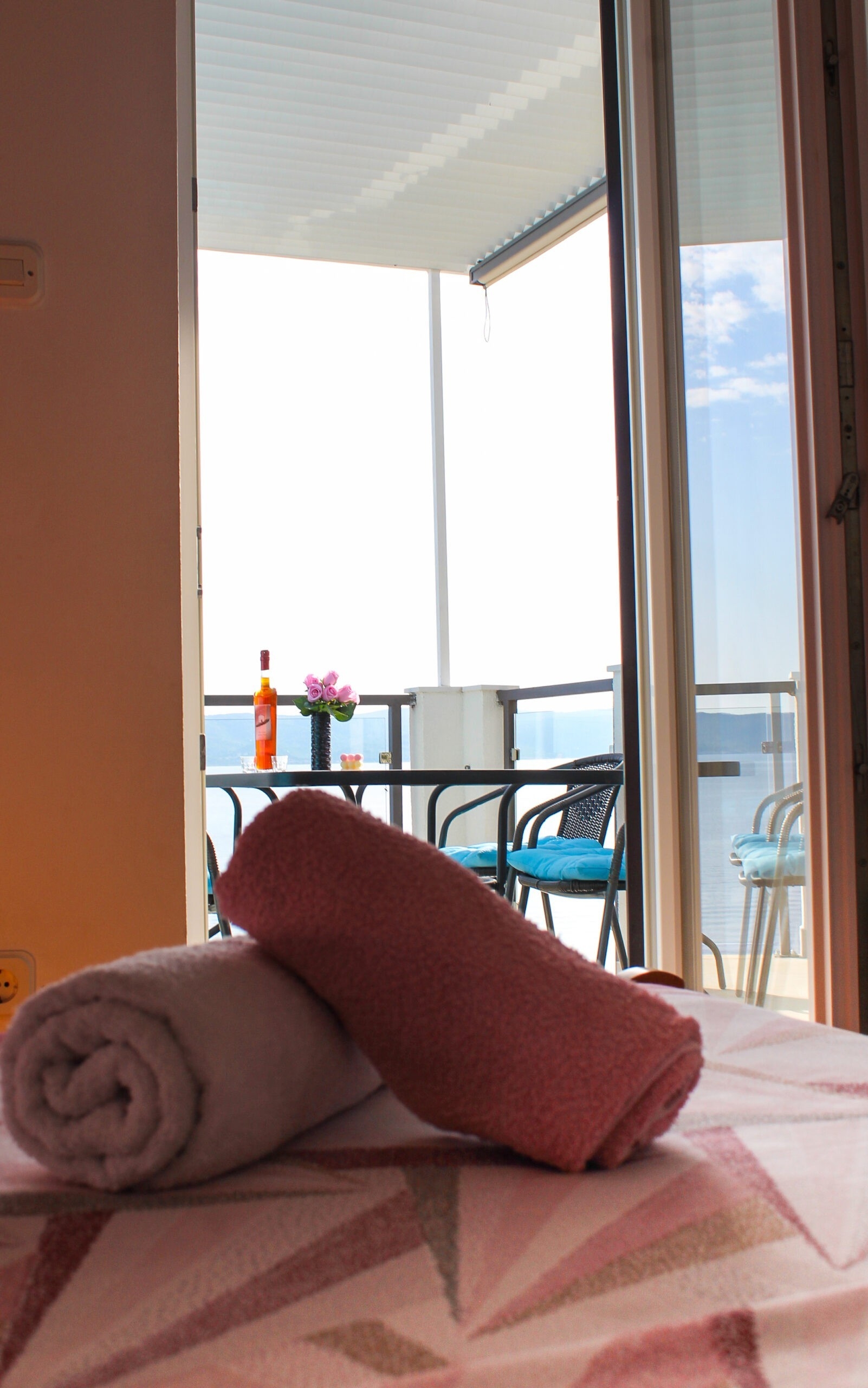 Two bedroom apartment near beach Pisak, Omiš  A-a