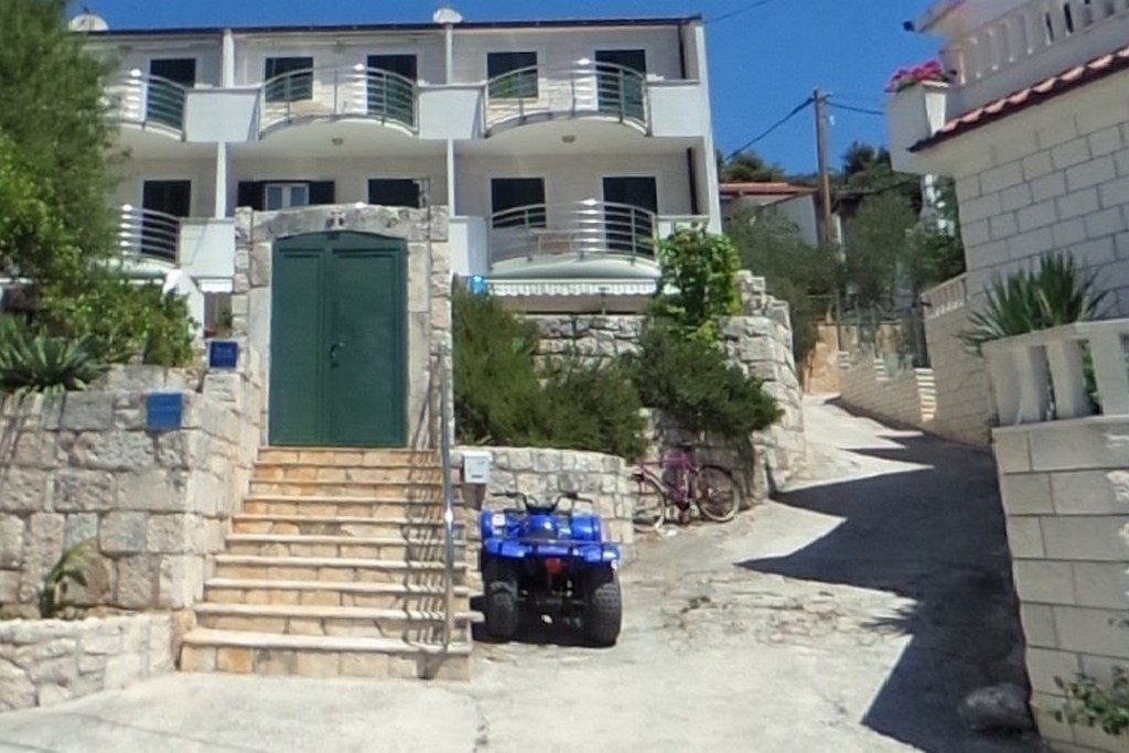 Two bedroom apartment with terrace and sea view Drvenik Veliki, Drvenik (A-23892-a) Two bedroom apartment with terrace and sea view Drvenik Veliki, Drvenik (A-23892-a)