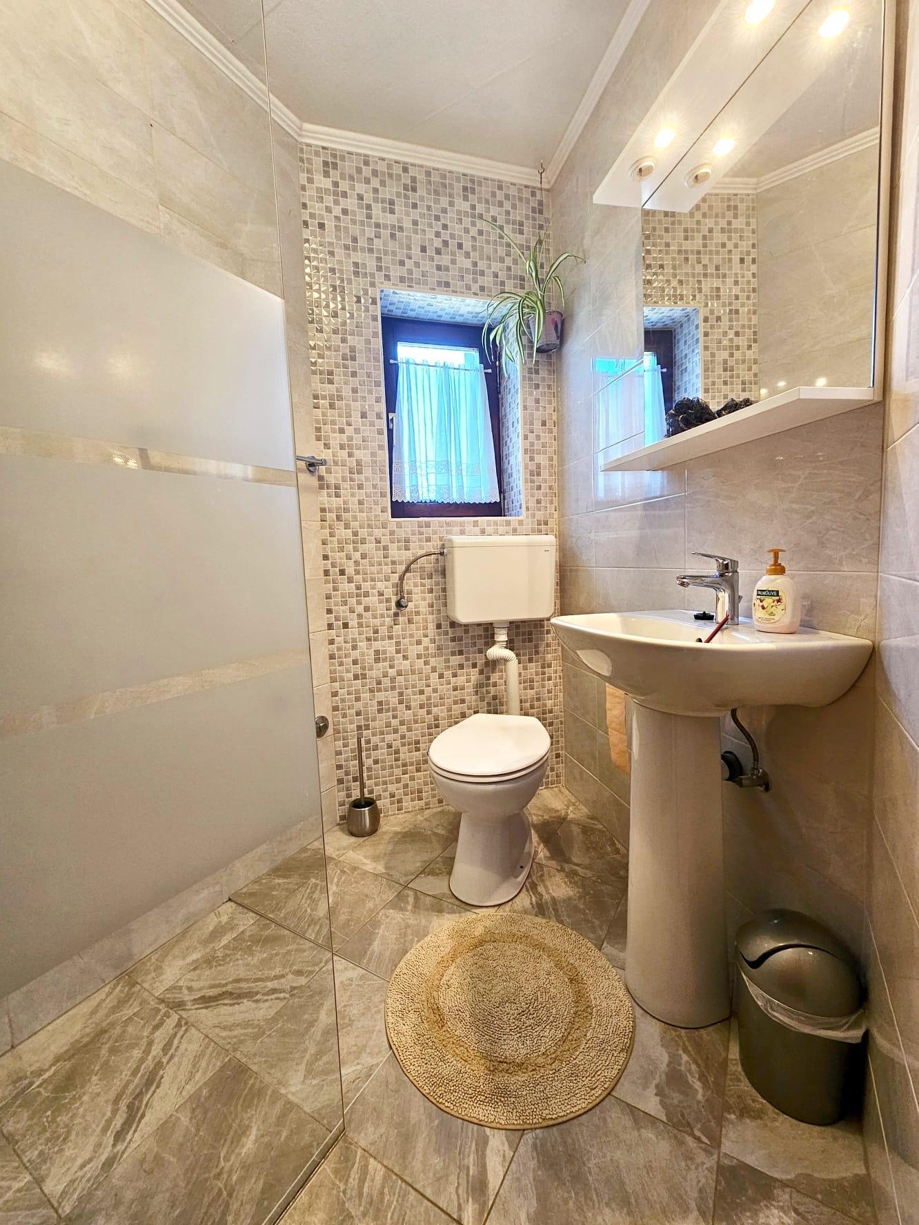 Three bedroom apartment with balcony Malinska, Krk  A-a