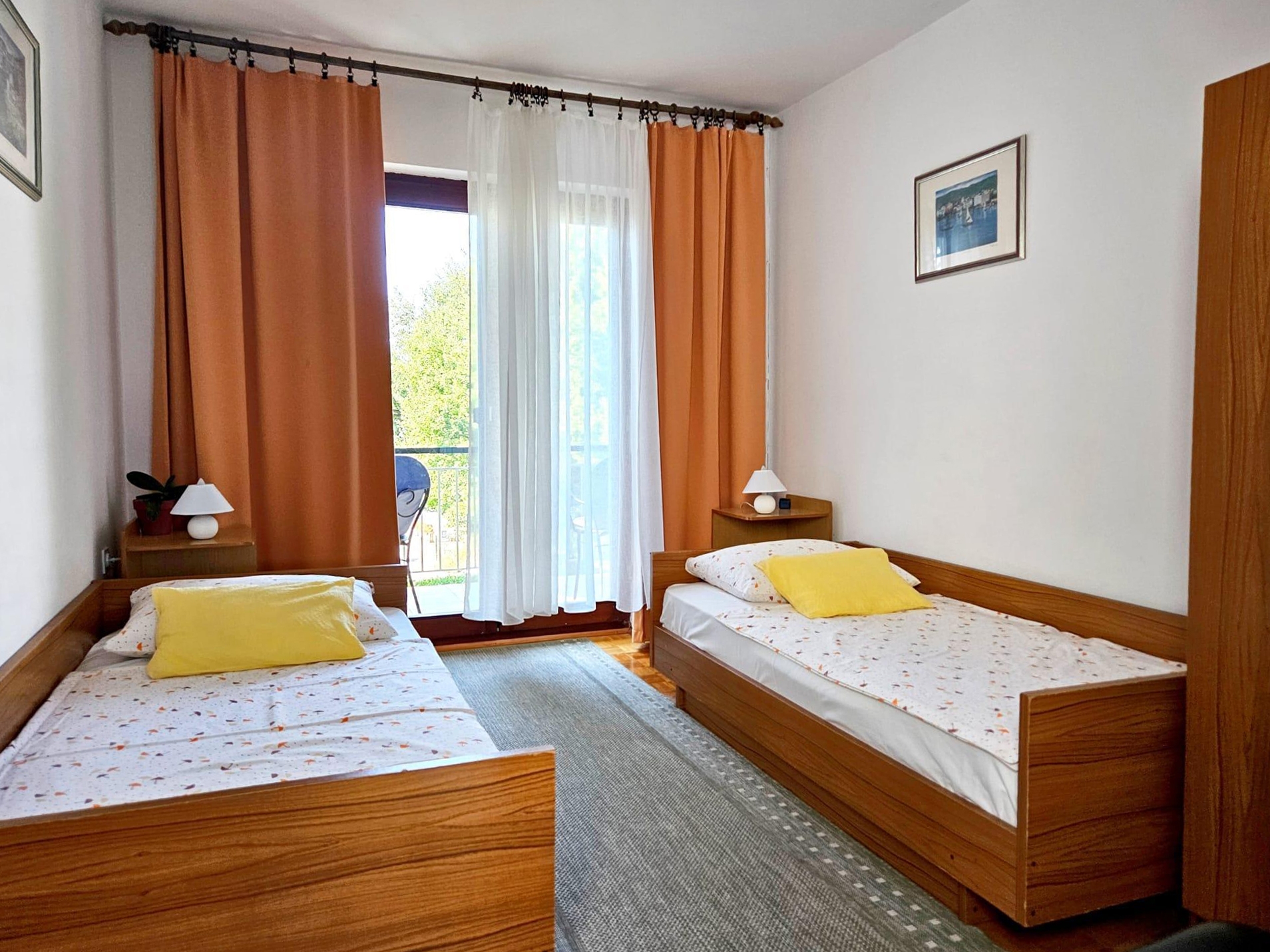Three bedroom apartment with balcony Malinska, Krk  A-a