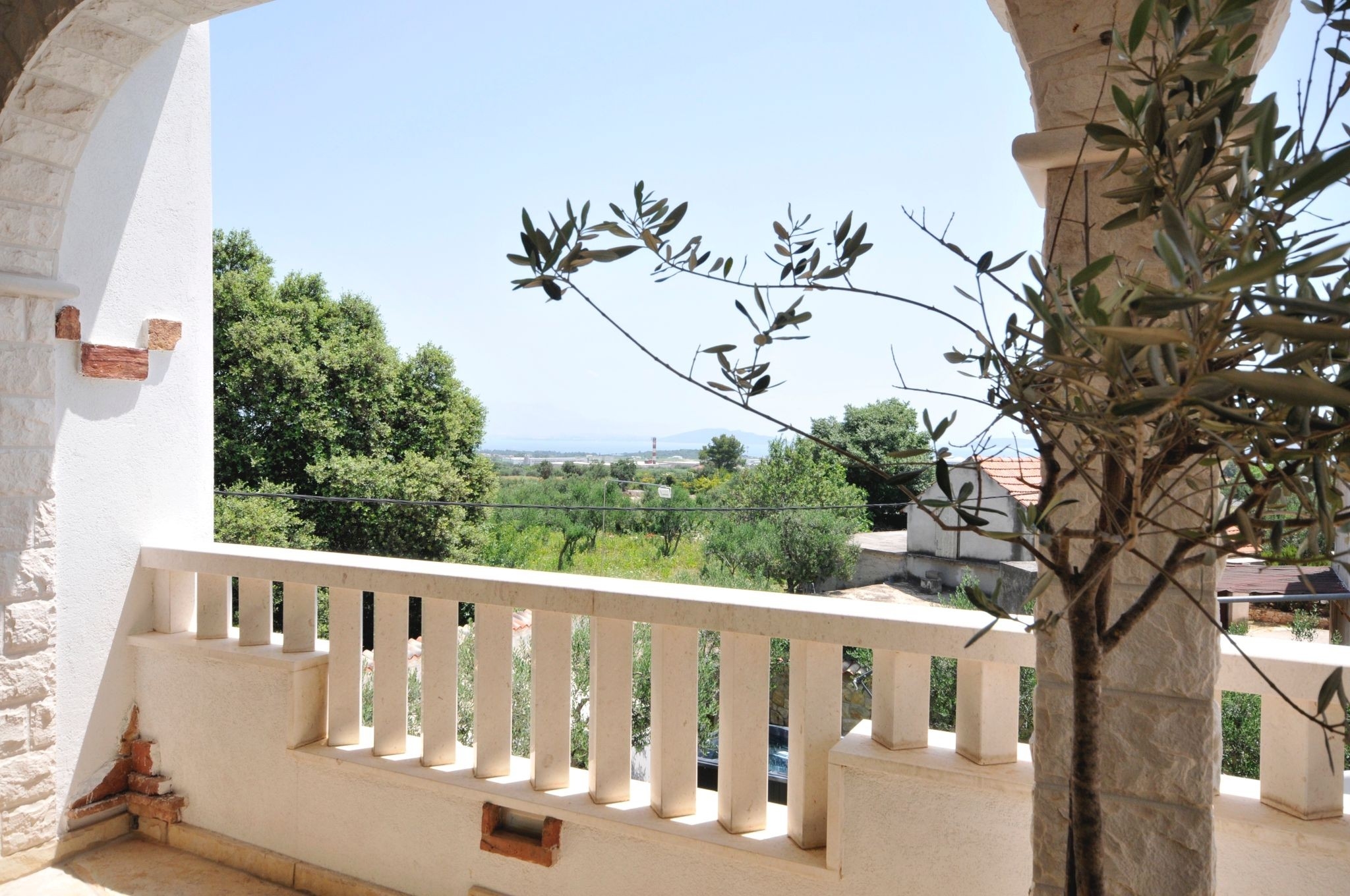 Four bedroom house with terrace and sea view Plano, Trogir  K