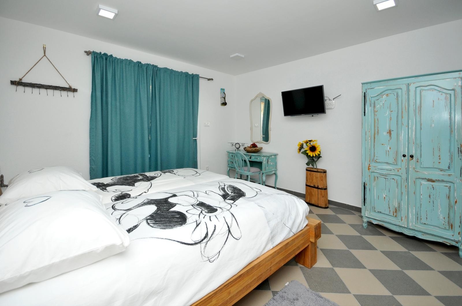 Four bedroom house with terrace and sea view Plano, Trogir  K