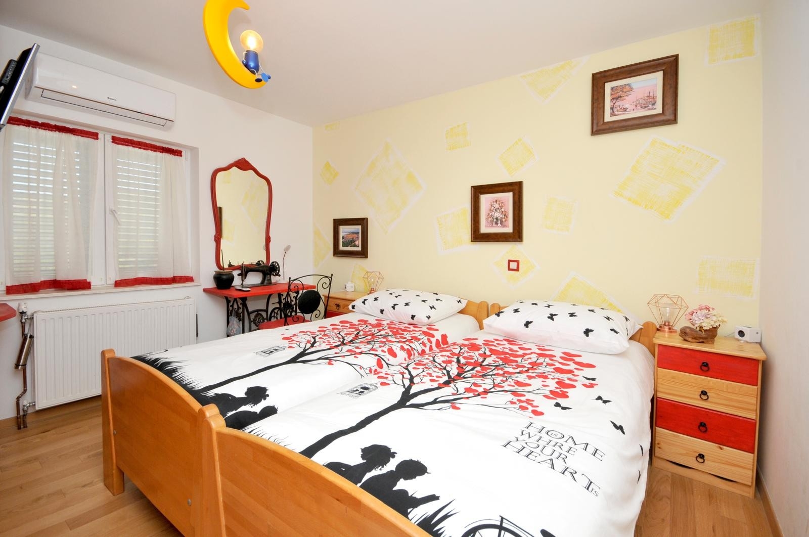 Four bedroom house with terrace and sea view Plano, Trogir  K