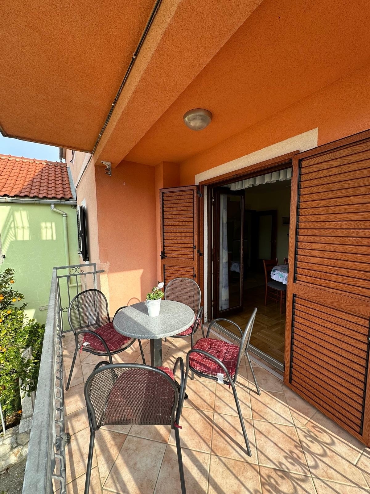 Two bedroom apartment with terrace and sea view Božava, Dugi otok  A-a