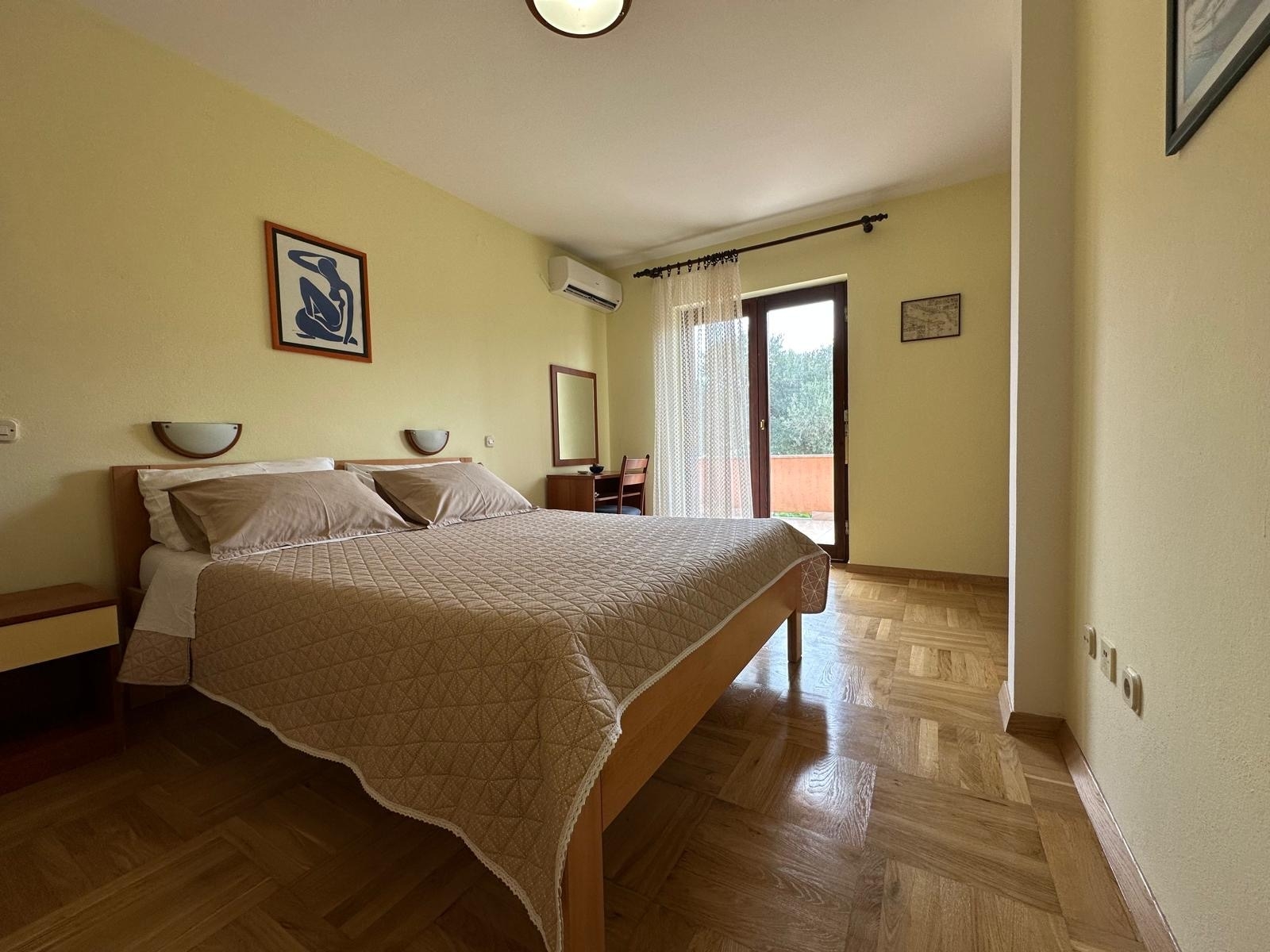 Two bedroom apartment with terrace and sea view Božava, Dugi otok (A-23903-a) Two bedroom apartment with terrace and sea view Božava, Dugi otok (A-23903-a)