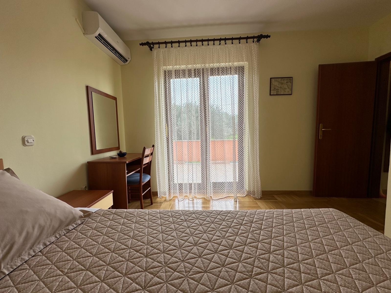 Two bedroom apartment with terrace and sea view Božava, Dugi otok  A-a