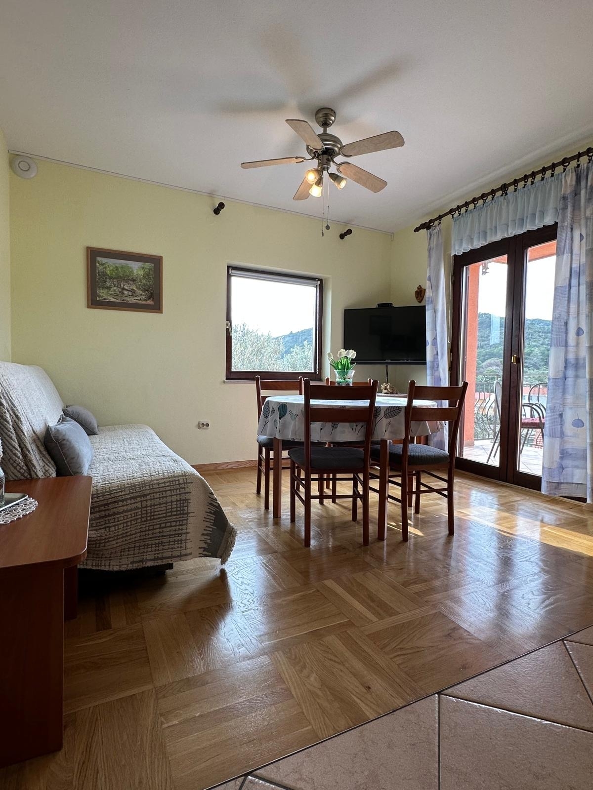 Two bedroom apartment with terrace and sea view Božava, Dugi otok (A-23903-a)