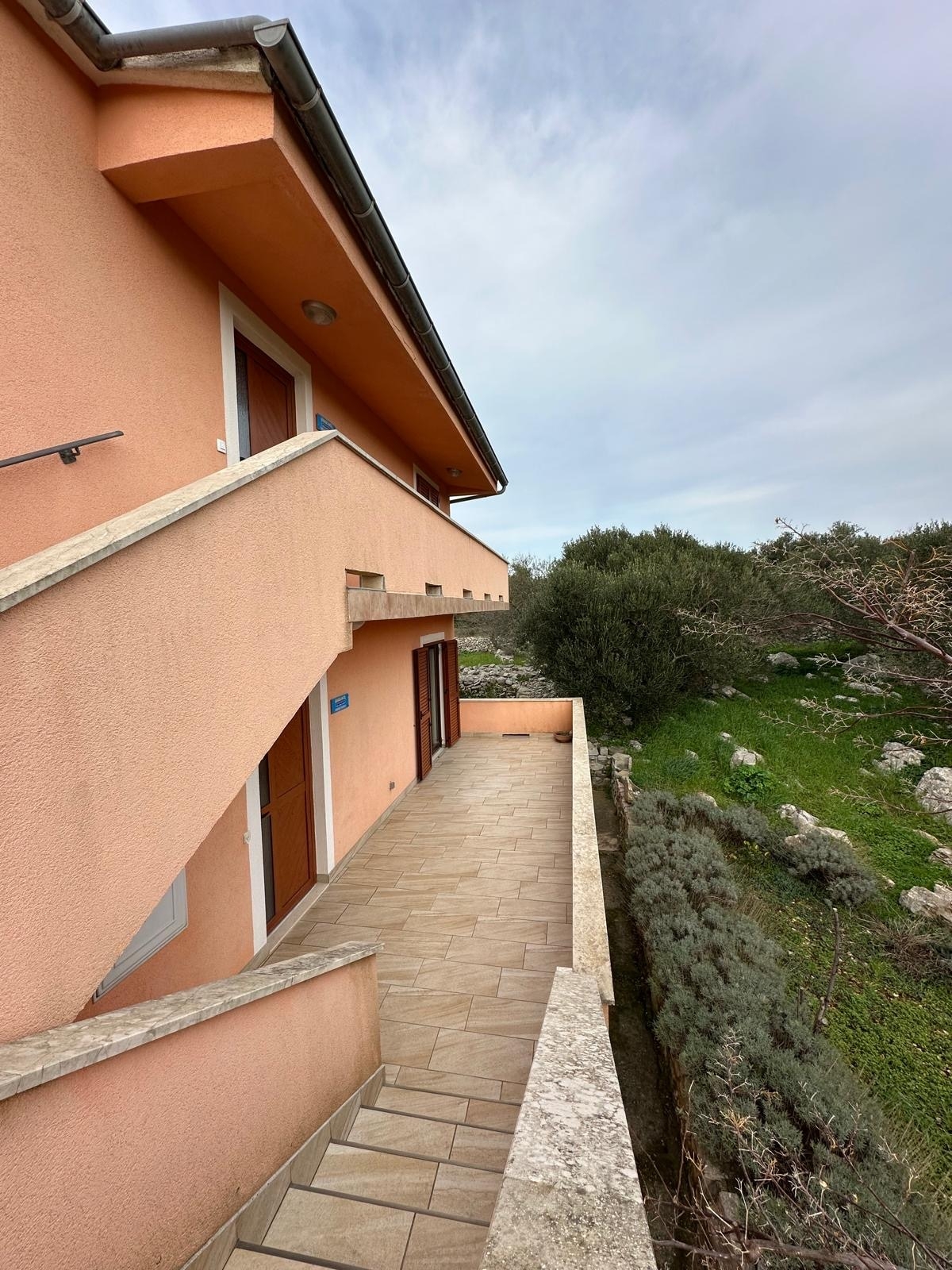 Two bedroom apartment with terrace and sea view Božava, Dugi otok  A-a