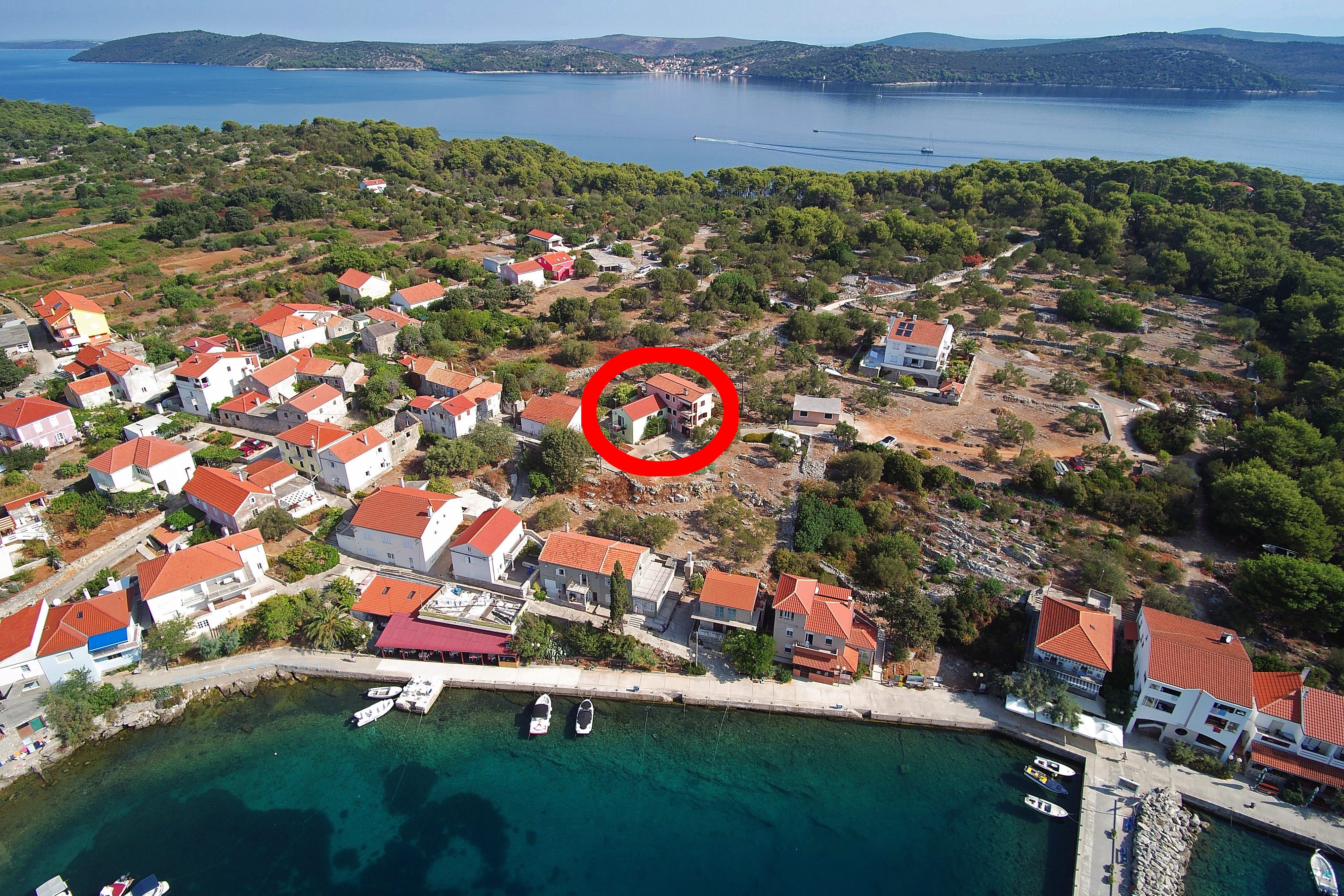 Dvosobni apartma S teraso in pogledom na morje Božava, Dugi otok  A-a