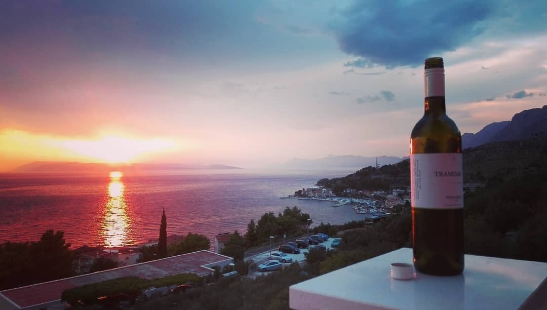 Two bedroom house with terrace and sea view Podgora, Makarska  K