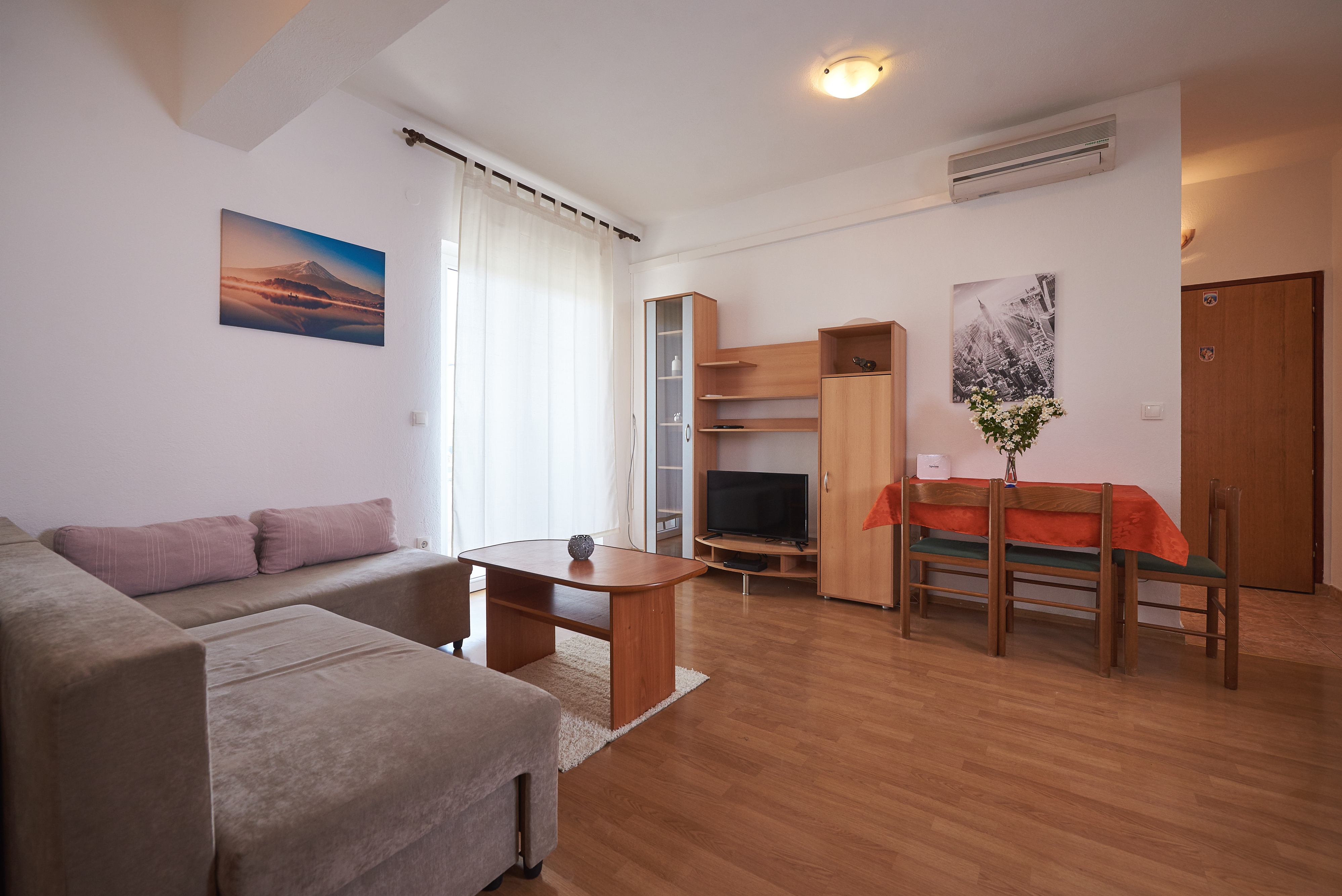 Two bedroom apartment with balcony Kaštel Štafilić, Kaštela  A-a