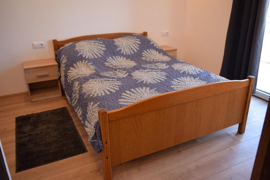 Two bedroom apartment with balcony Kaštel Štafilić, Kaštela  A-c