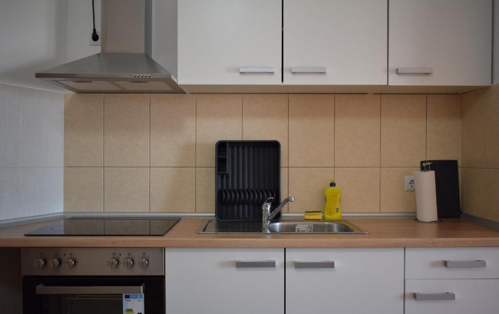 Two bedroom apartment with balcony Kaštel Štafilić, Kaštela  A-c