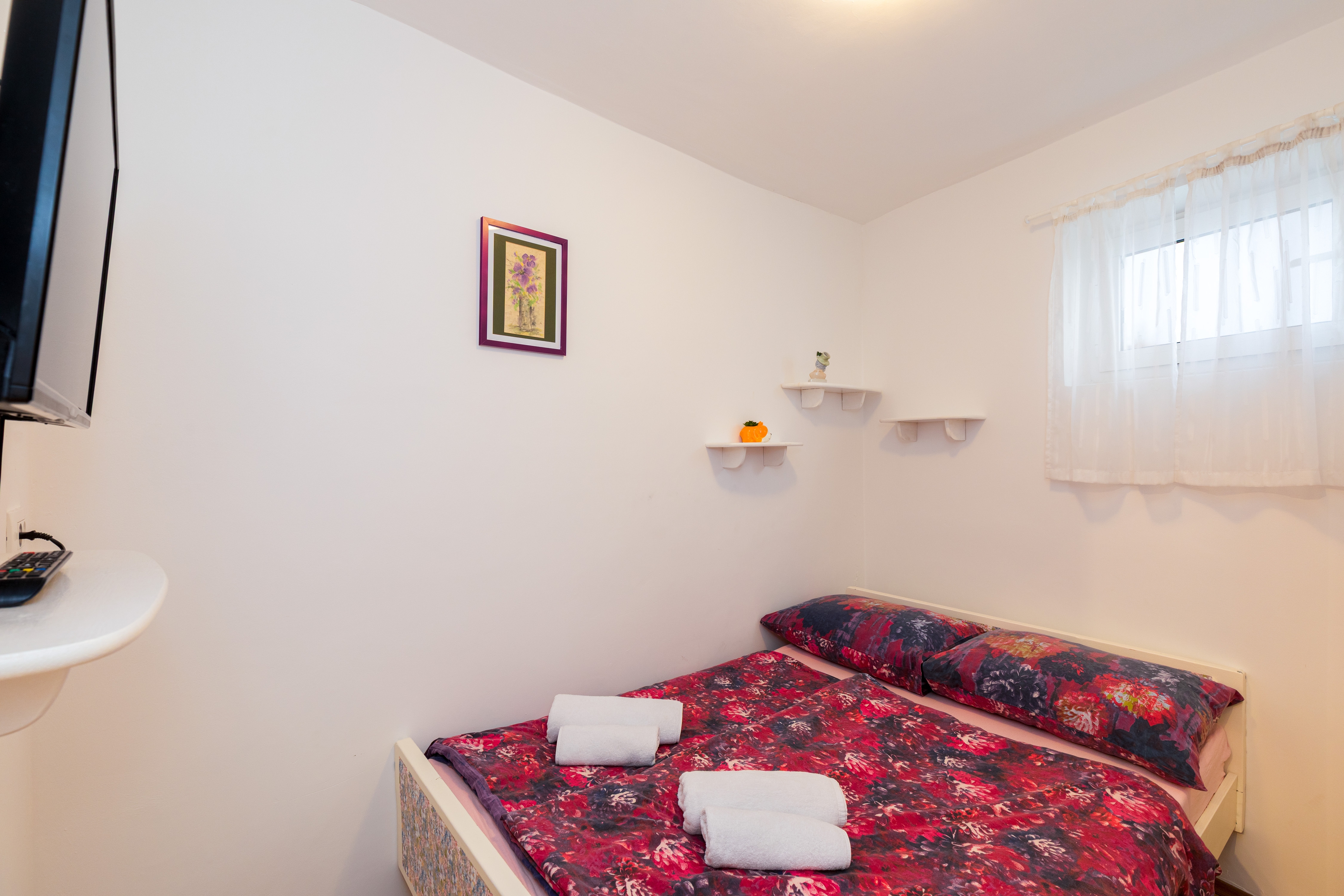 Two bedroom apartment with air-conditioning Baška, Krk (A-23915-b) Two bedroom apartment with air-conditioning Baška, Krk (A-23915-b)