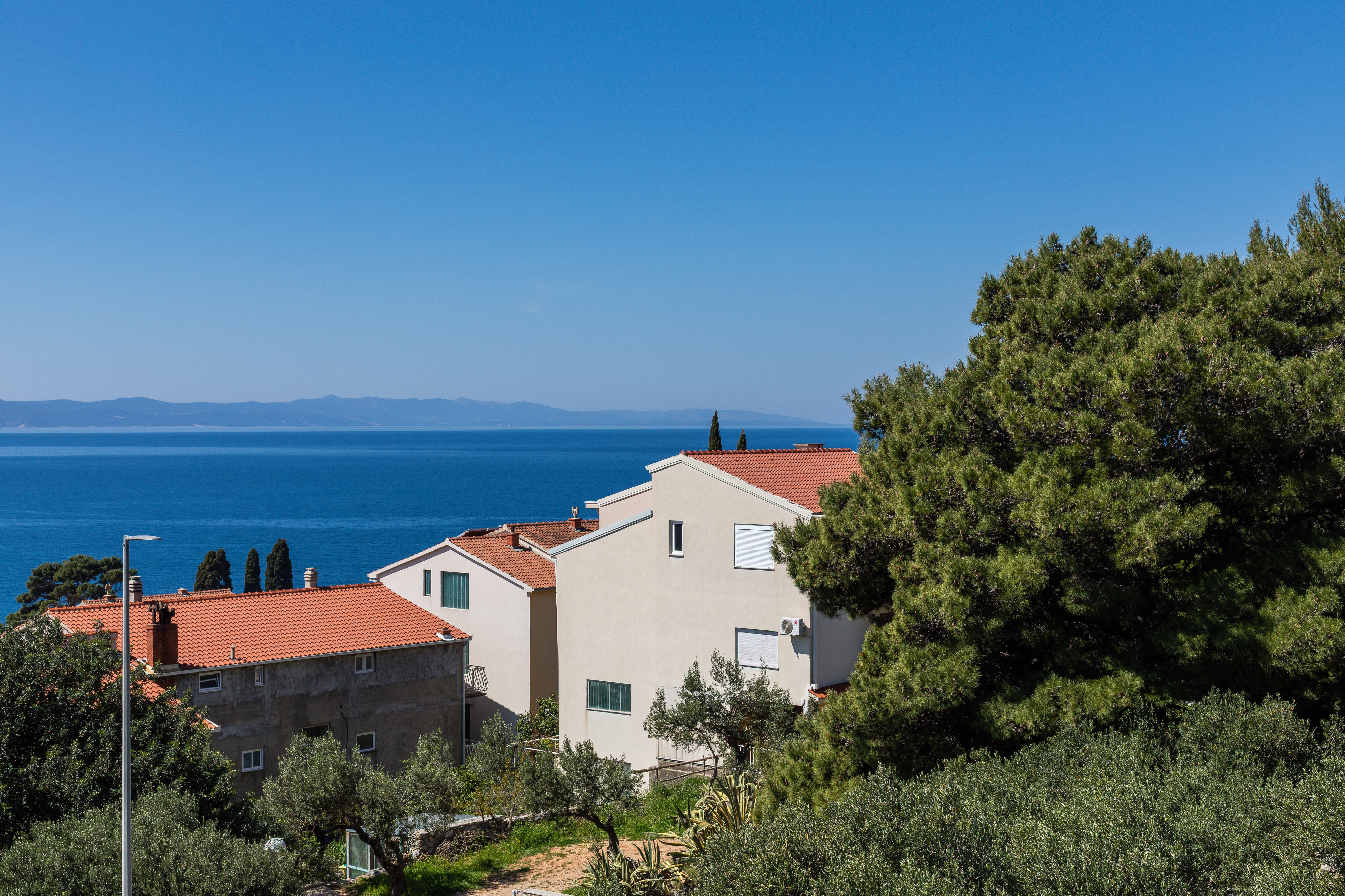 Three bedroom apartment with balcony and sea view Podgora, Makarska  A-b