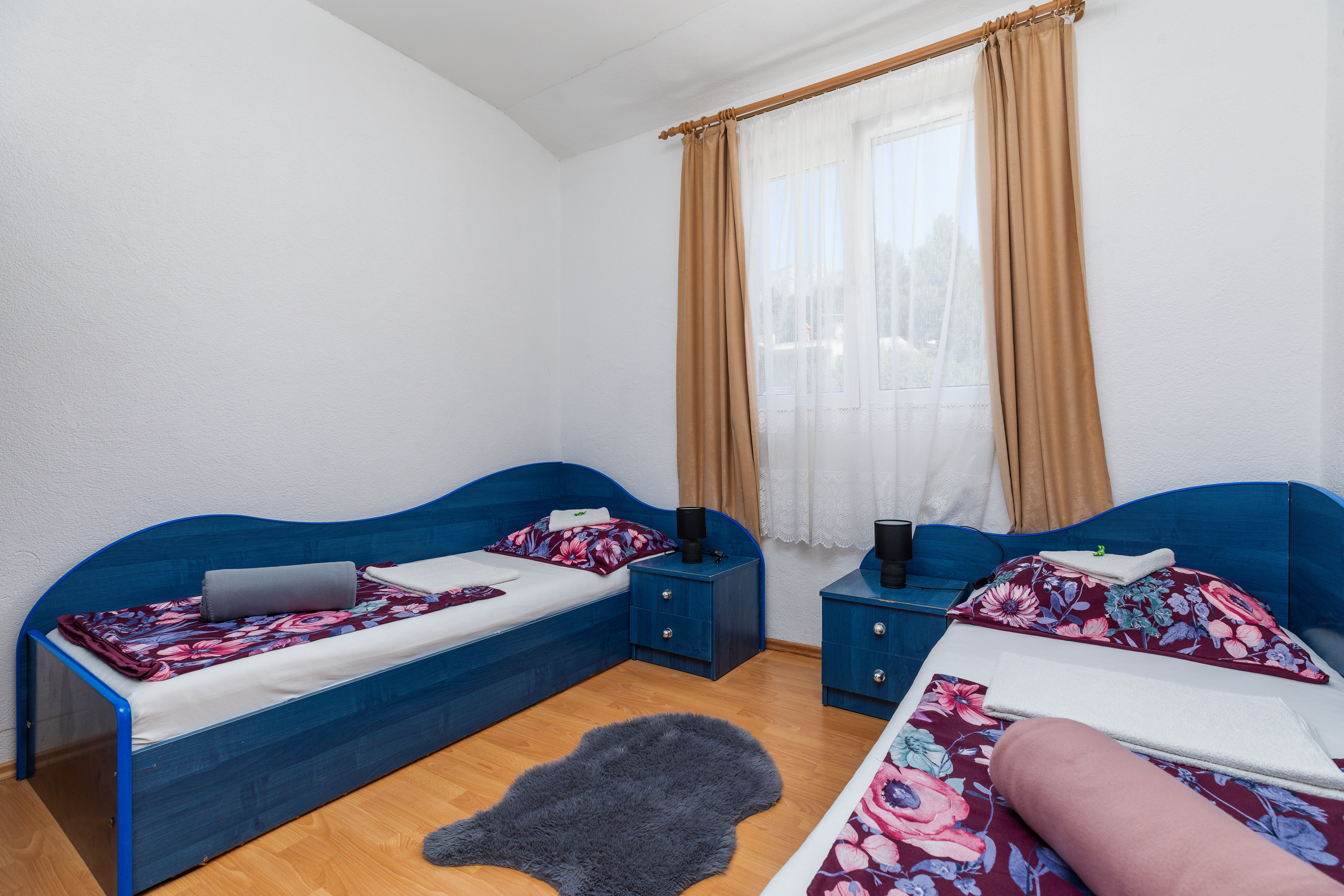 Three bedroom apartment with balcony and sea view Podgora, Makarska  A-b