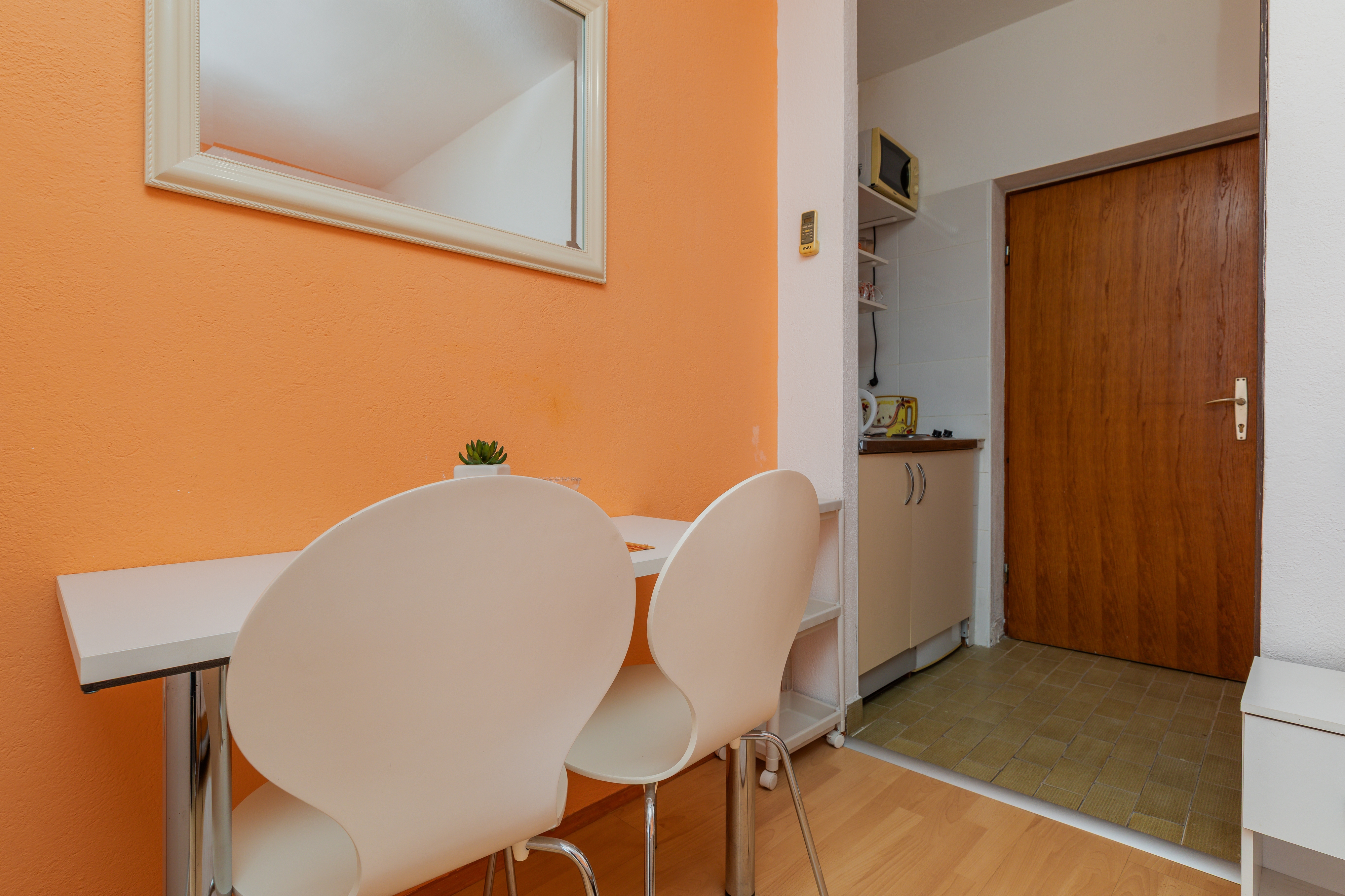 Studio flat with balcony and sea view Podgora, Makarska (AS-23916-a)