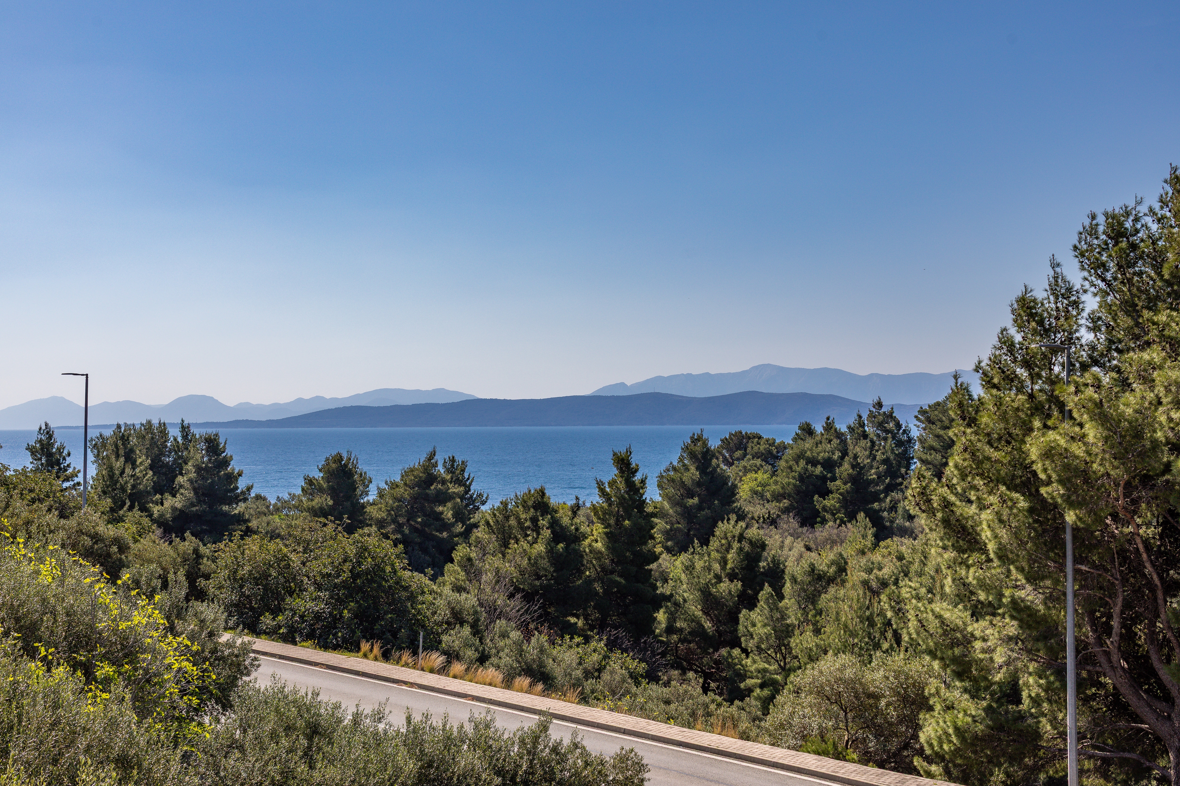 Room with balcony and sea view Podgora, Makarska  S-b