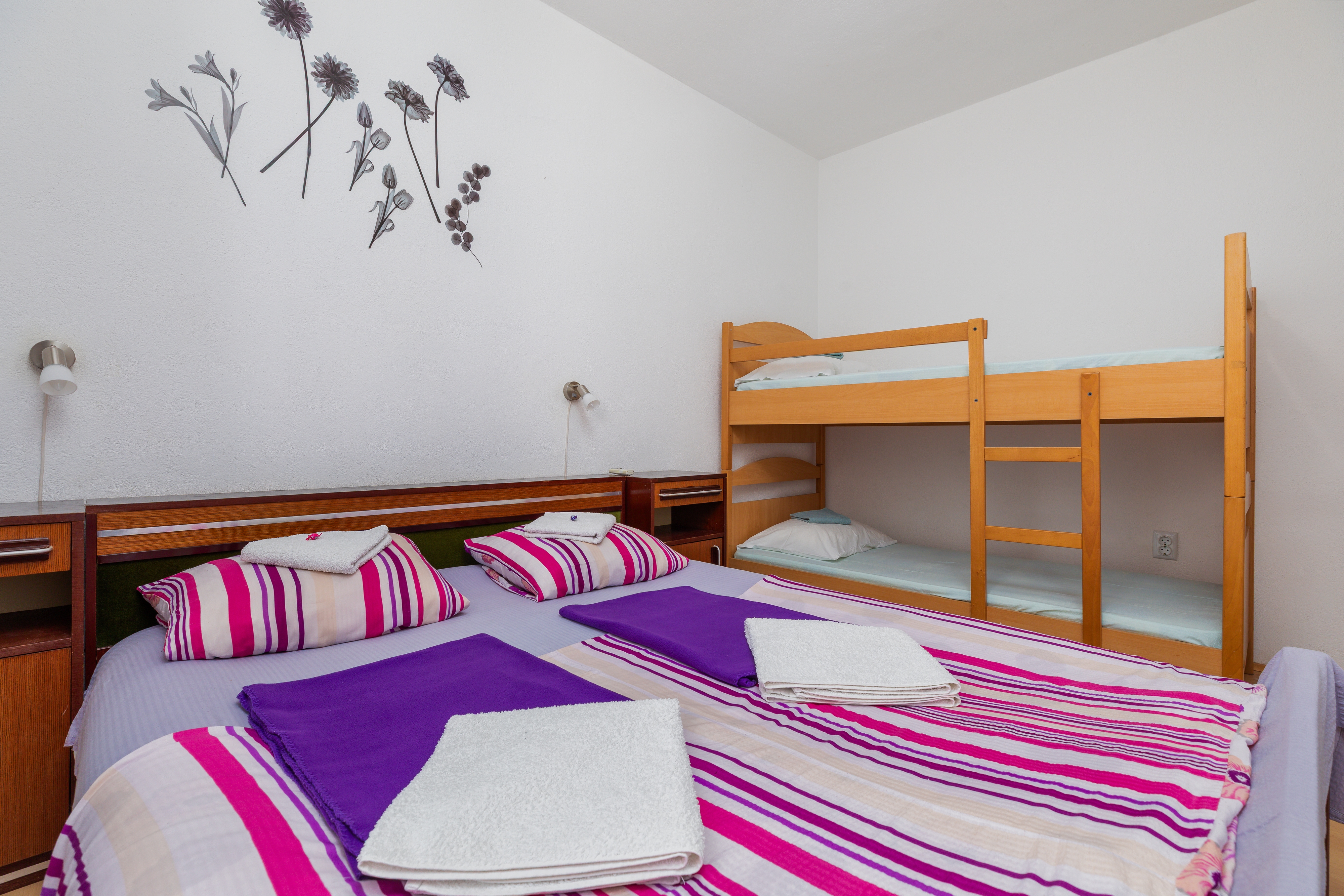 Room with air-conditioning Podgora, Makarska (S-23916-d)