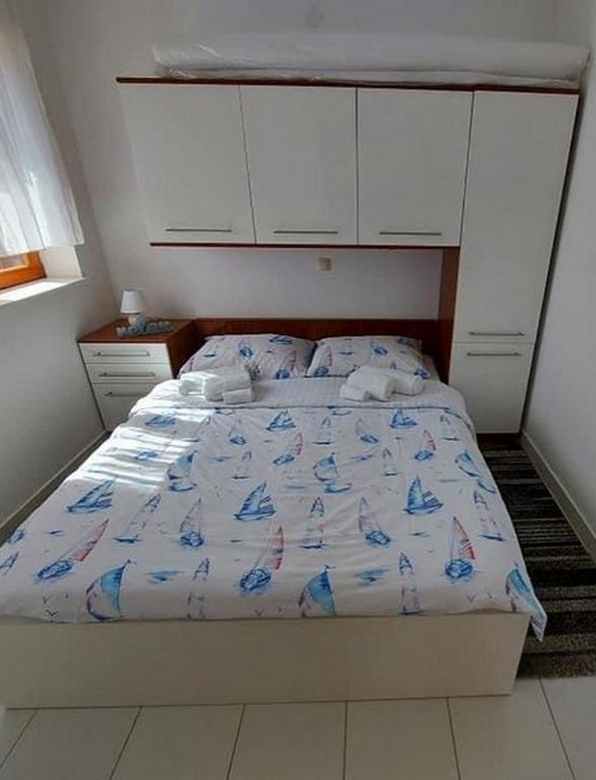 One bedroom apartment near beach Privlaka, Zadar  A-a
