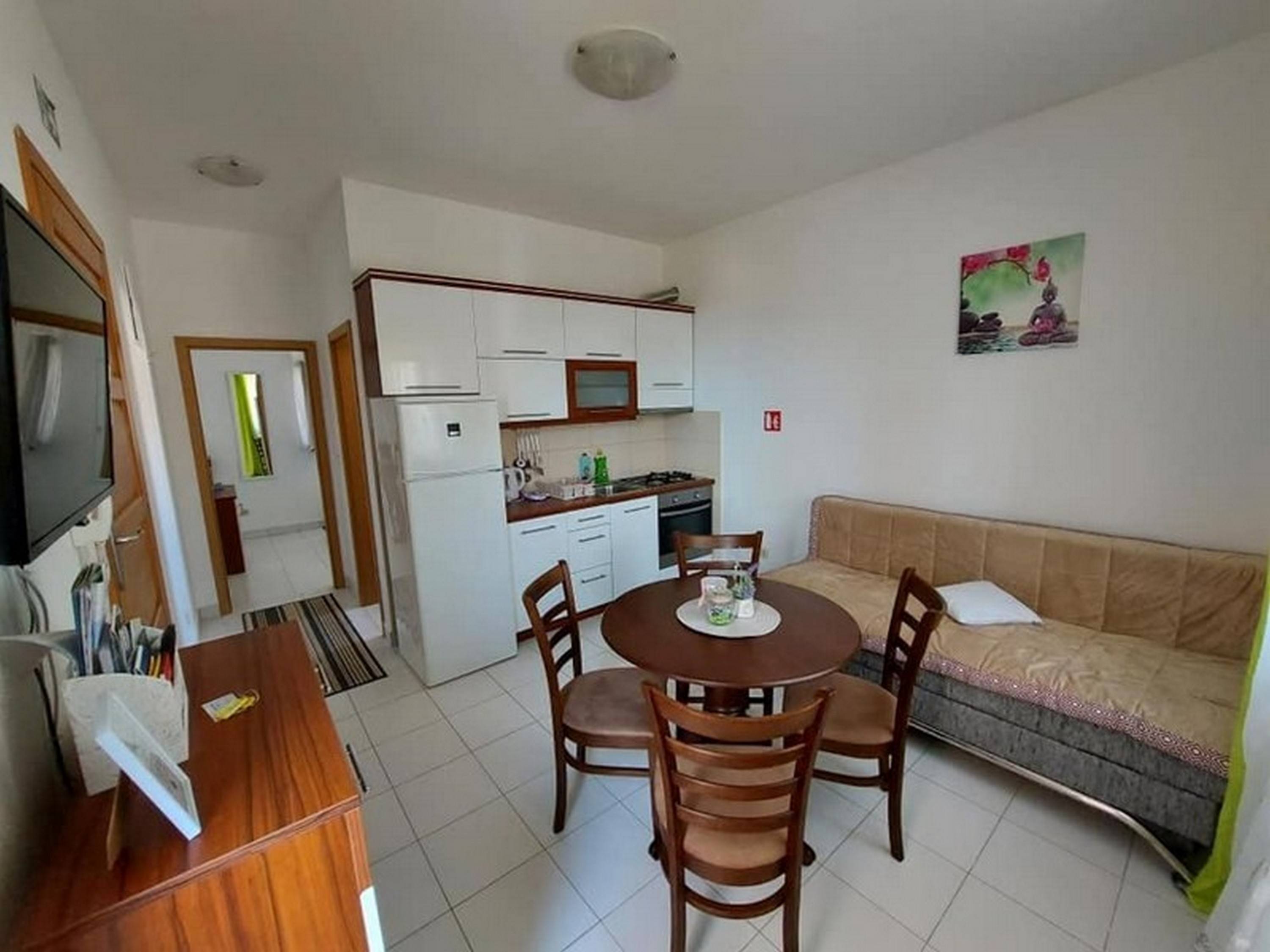 One bedroom apartment near beach Privlaka, Zadar  A-c