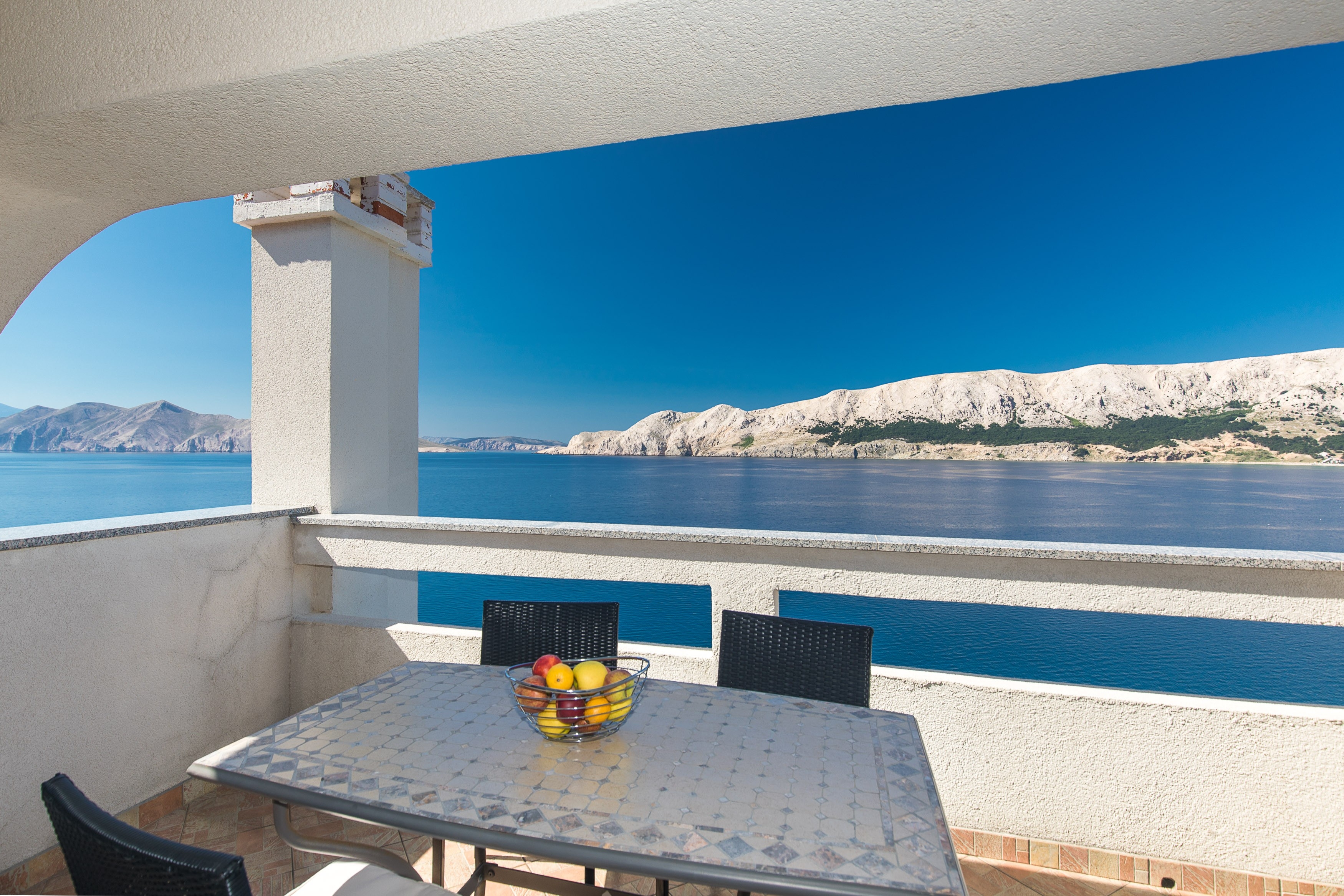 One bedroom apartment with terrace and sea view Baška, Krk (A-23918-b) One bedroom apartment with terrace and sea view Baška, Krk (A-23918-b)