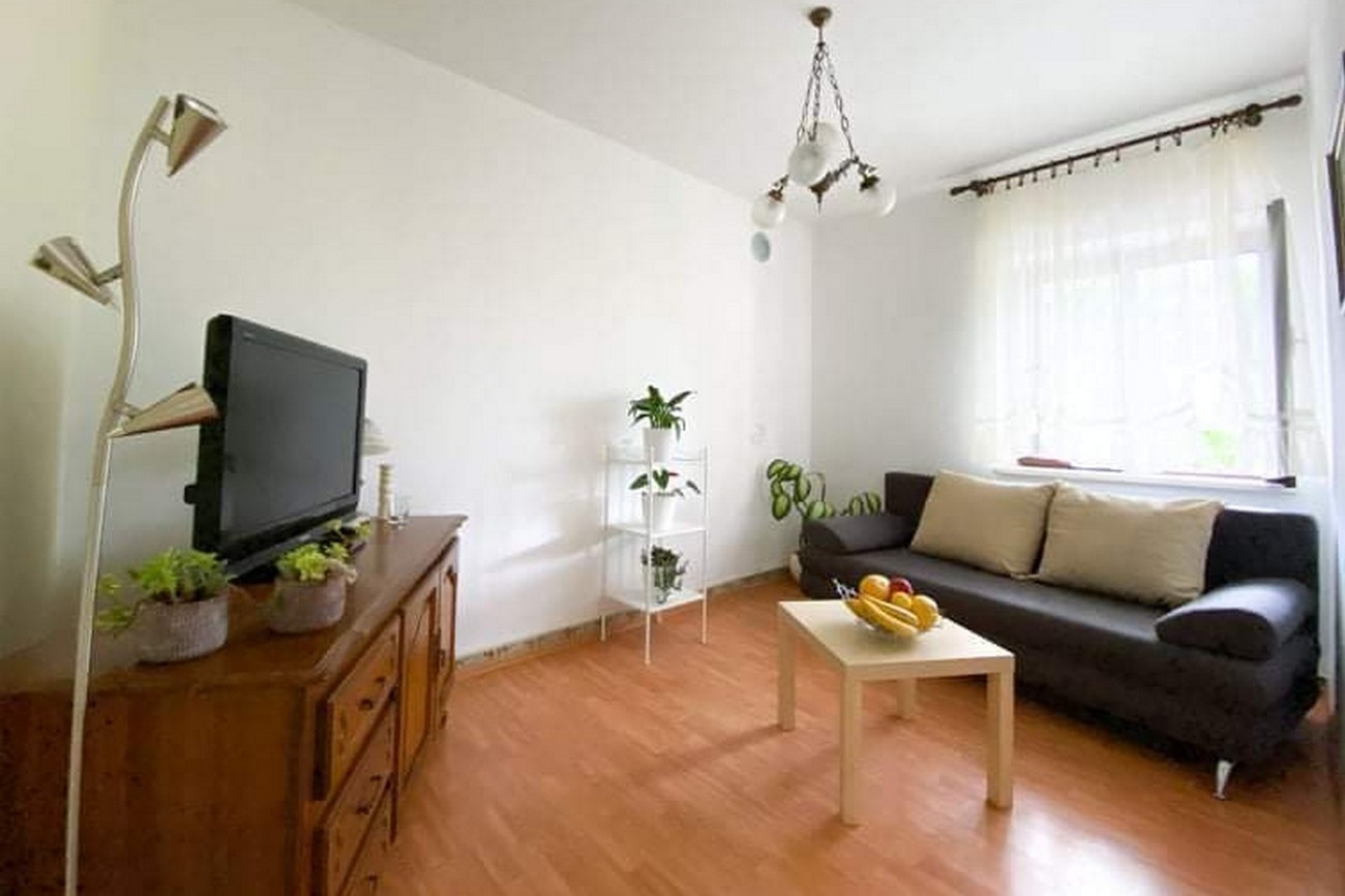 One bedroom apartment with terrace Sutivan, Brač  A-a